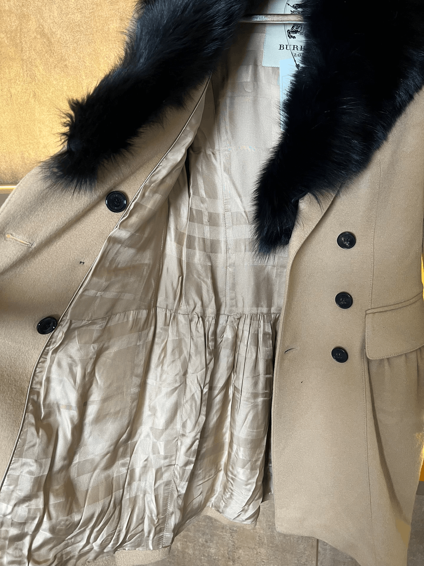 Burberry Burberry Fur Collar Coat Size XS / US 0-2 / IT 36-38 - 4 Thumbnail