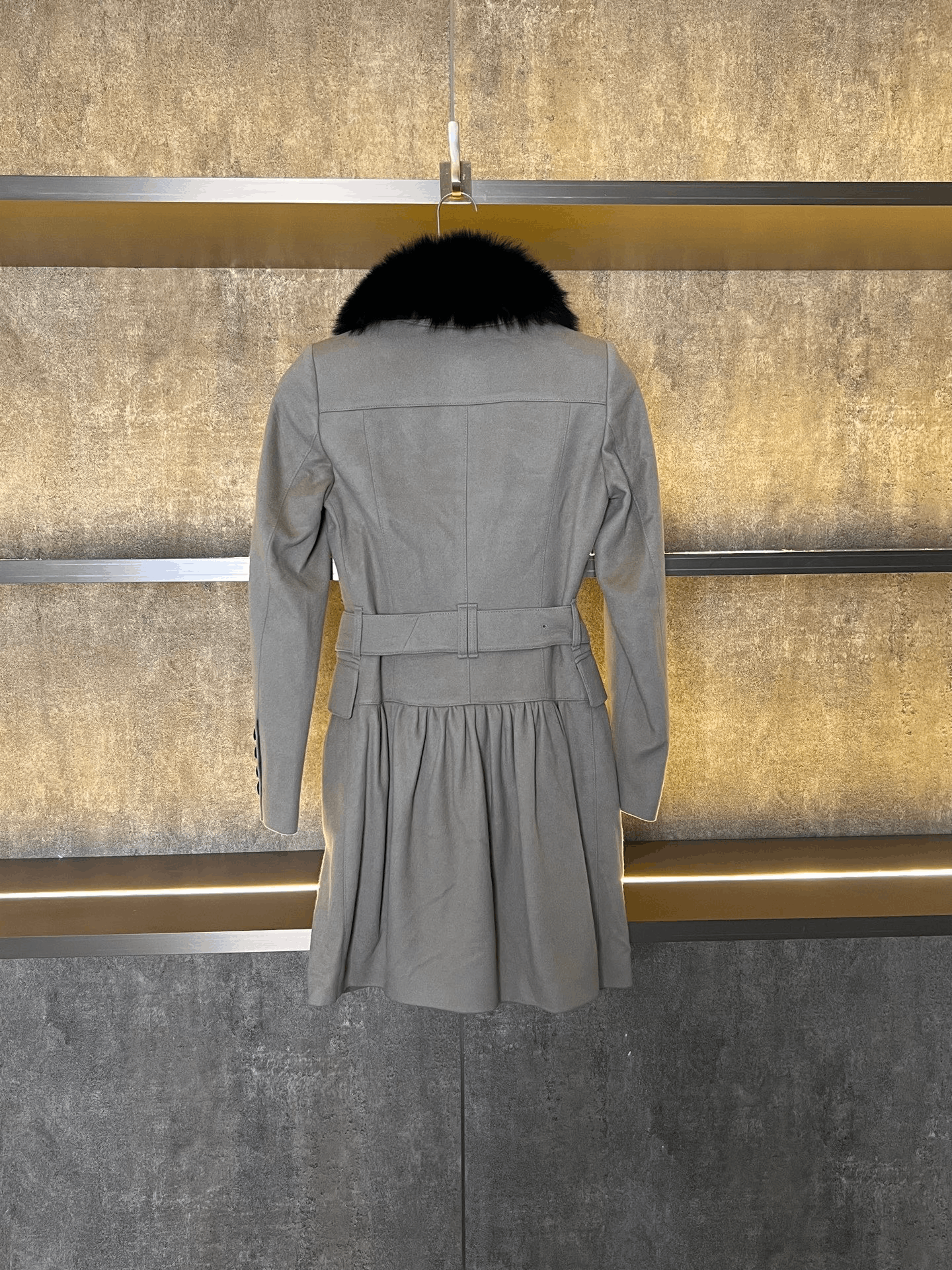 Burberry Burberry Fur Collar Coat Size XS / US 0-2 / IT 36-38 - 2 Thumbnail