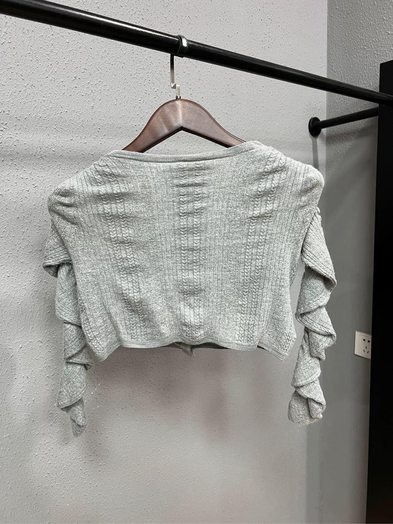 Miu Miu Miumiu Runway Gray Knit Cardigan Size XS / US 0-2 / IT 36-38 - 2 Thumbnail
