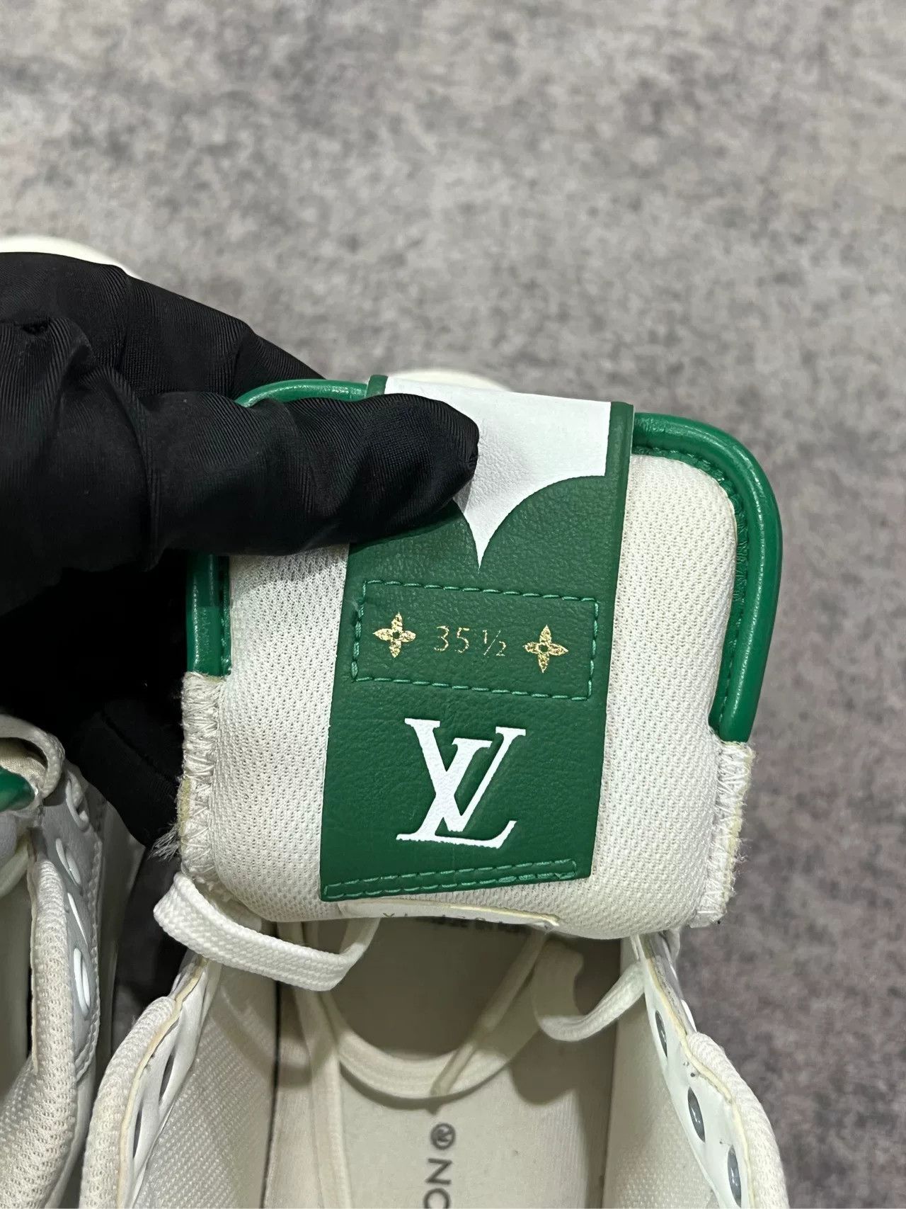 Louis Vuitton LV Green High-Top Sneakers Size US 4.5 / IT 34.5 - 7 Thumbnail