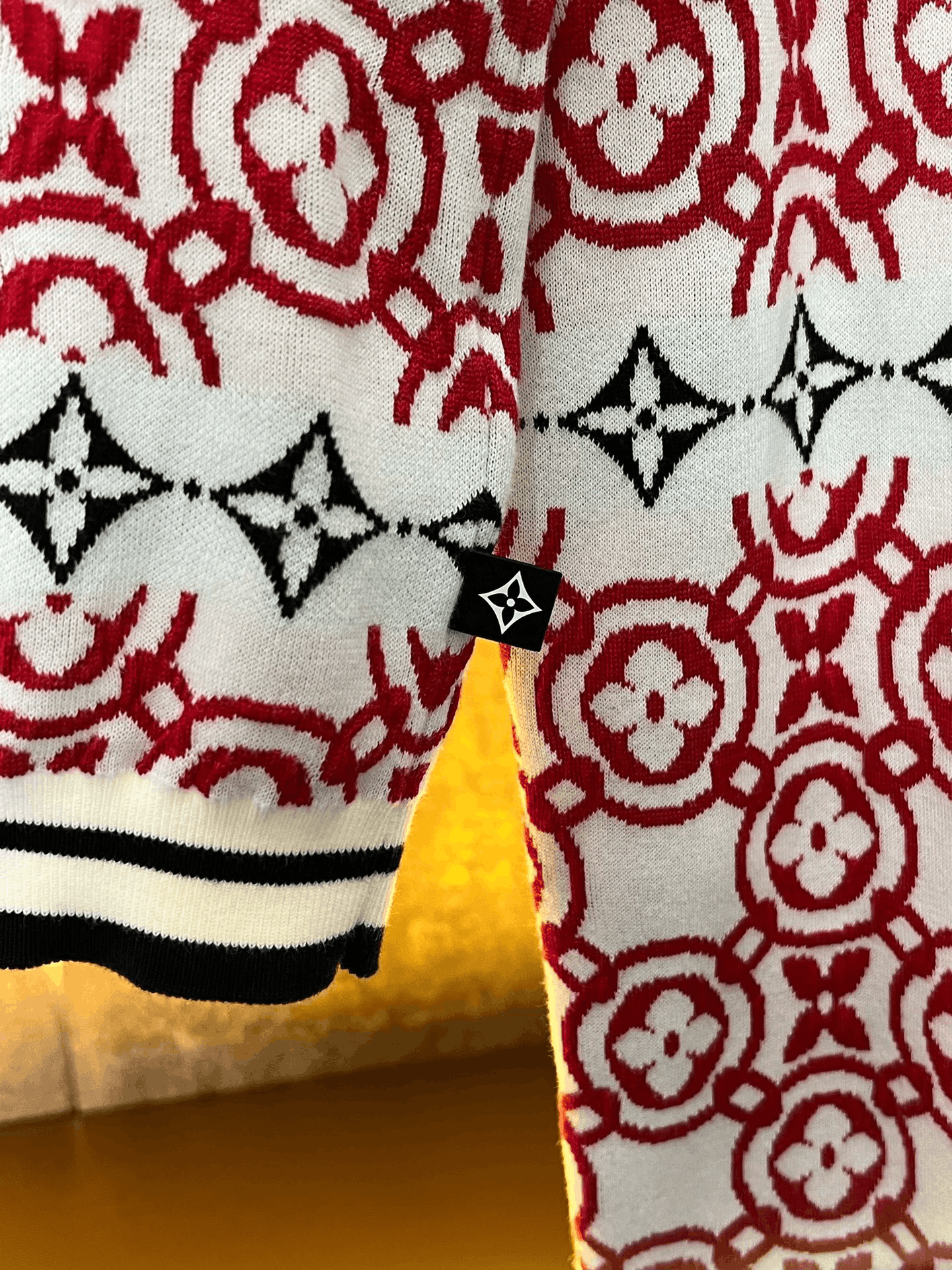 Louis Vuitton LV Full Print Long-Sleeve Knit Sweater Size XS / US 0-2 / IT 36-38 - 3 Thumbnail