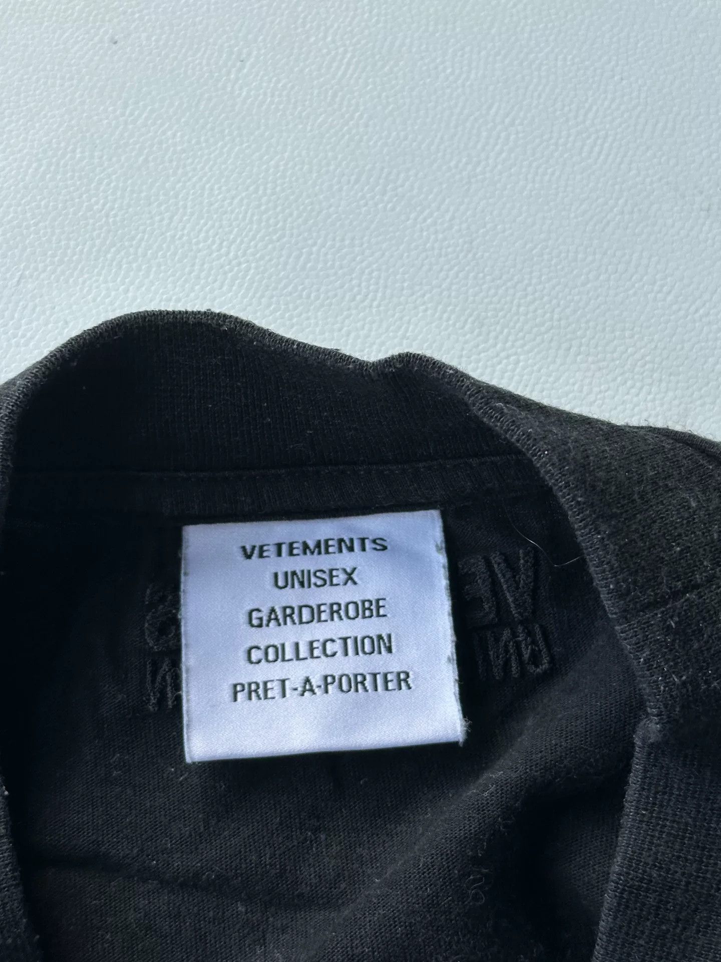 Vetements Vetements Black Unicorn Cat Short-Sleeve Size XS / US 0-2 / IT 36-38 - 2 Thumbnail