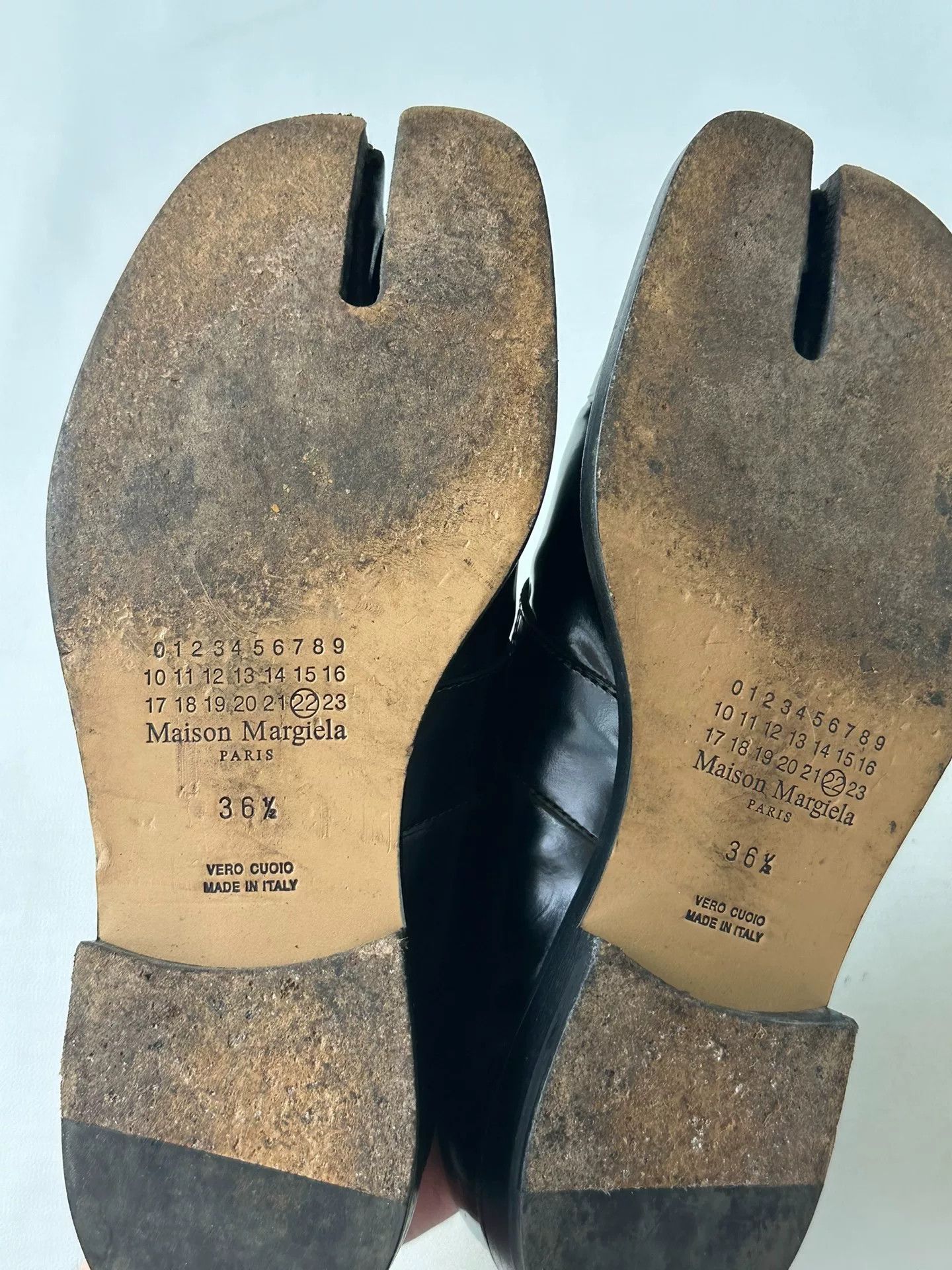 Maison Margiela Maison Margiela Black Patent Tabi Loafers Size US 5.5 / IT 35.5 - 3 Thumbnail