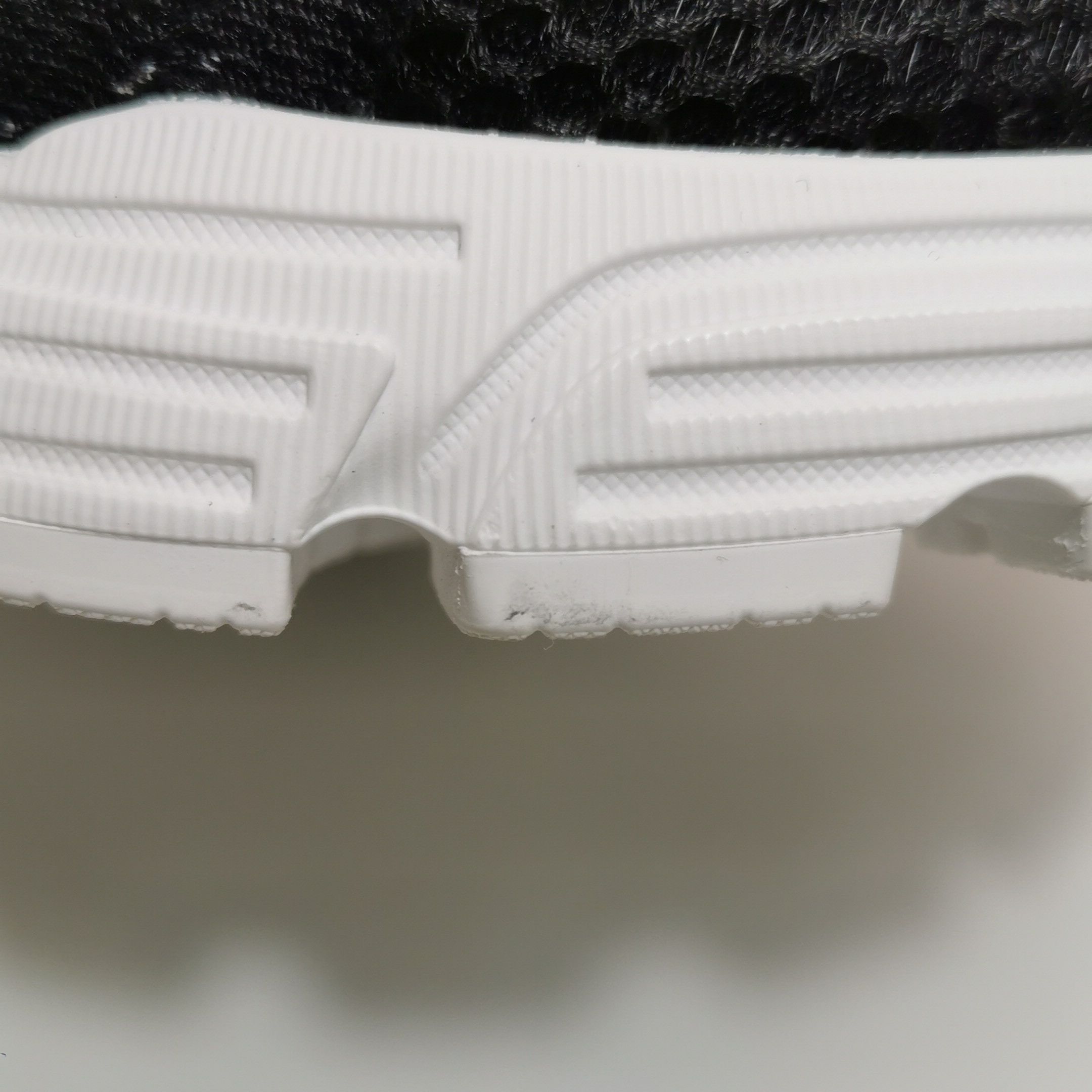 Balenciaga Balenciaga Women 6 Lowtop Sneakers Size US 6 / IT 36 - 7 Thumbnail