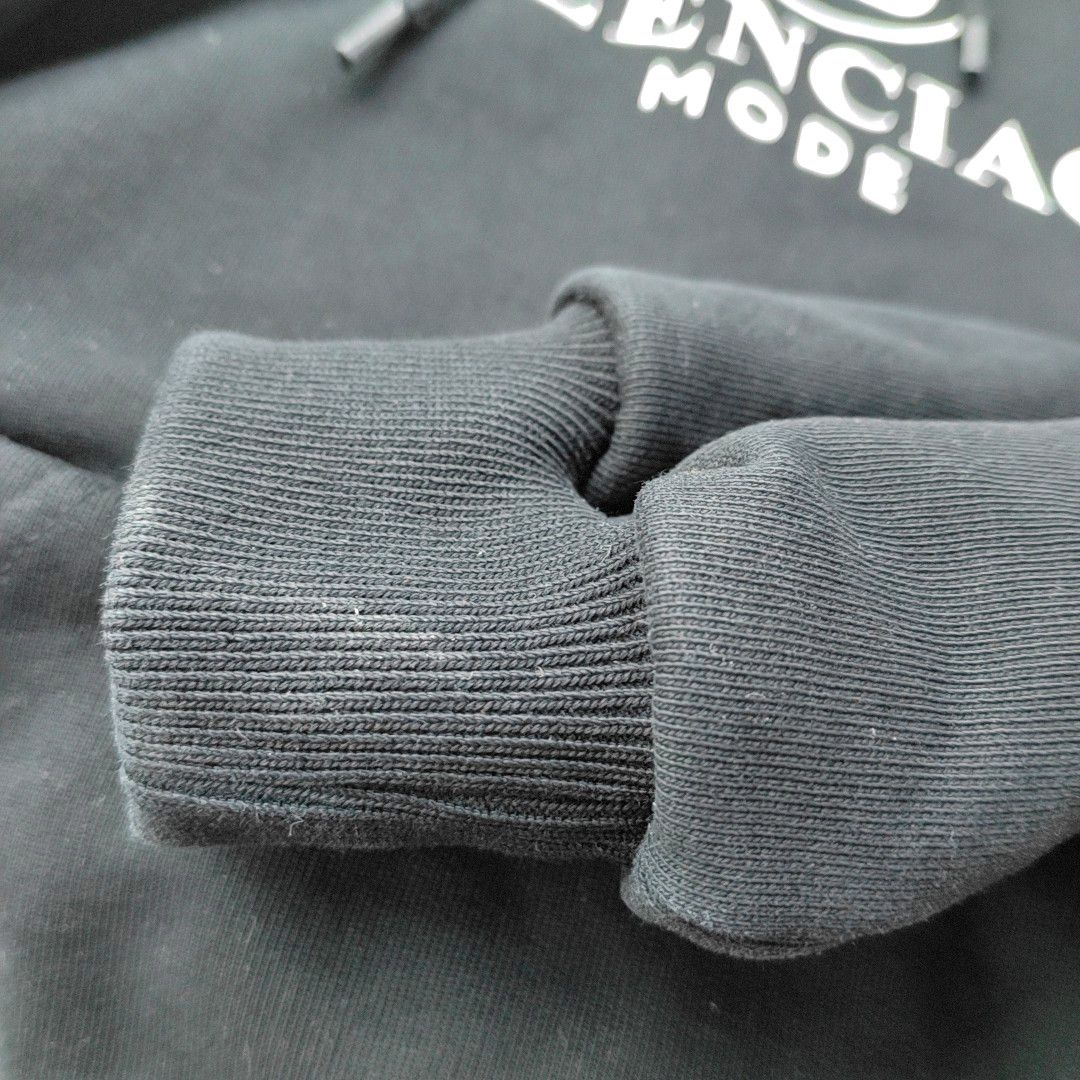 Balenciaga Balenciaga Logo Hoodie Size XS Size XS / US 0-2 / IT 36-38 - 6 Thumbnail