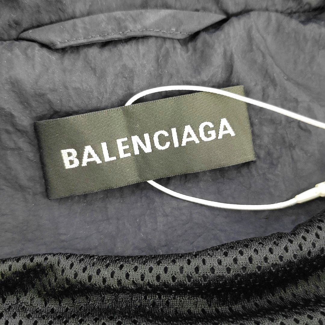 Balenciaga Balenciaga Embroidered Logo Anorak Size S Size US S / EU 44-46 / 1 - 6 Thumbnail