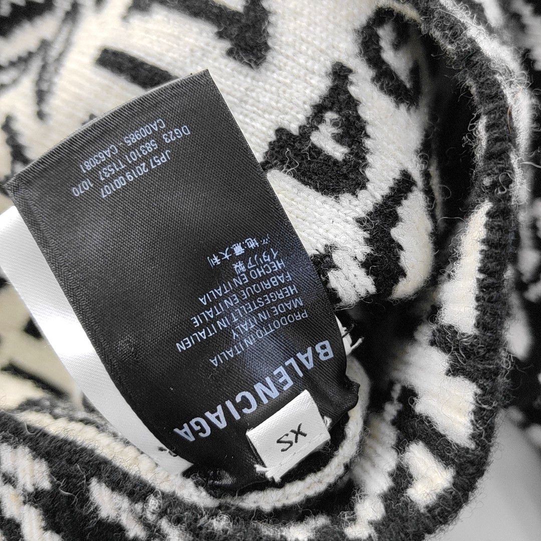 Balenciaga Balenciaga Allover Logo Sweater Size XS Size US XS / EU 42 / 0 - 5 Thumbnail
