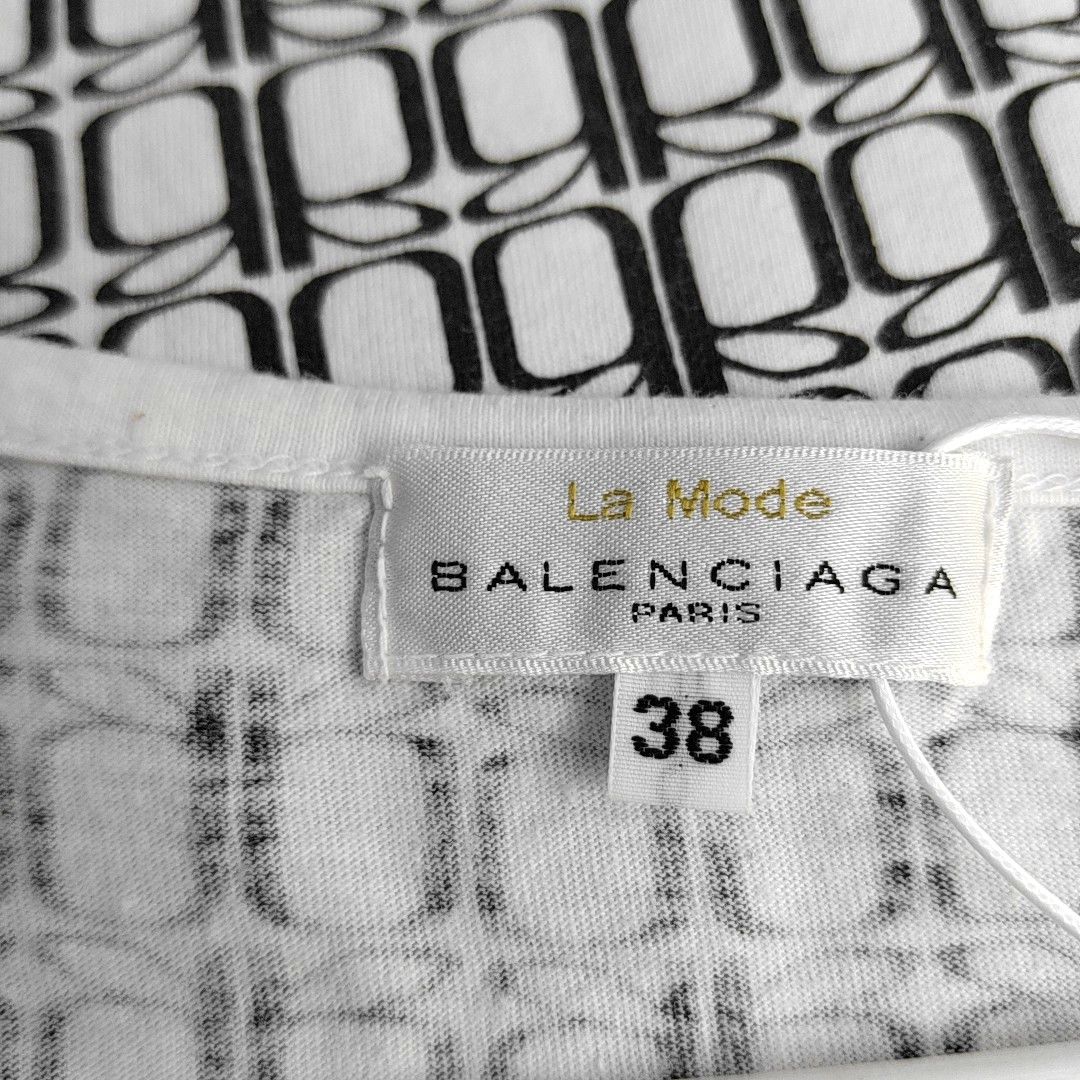 Balenciaga Balenciaga All Over Logo T-Shirt Size 38 Size S / US 4 / IT 40 - 6 Thumbnail
