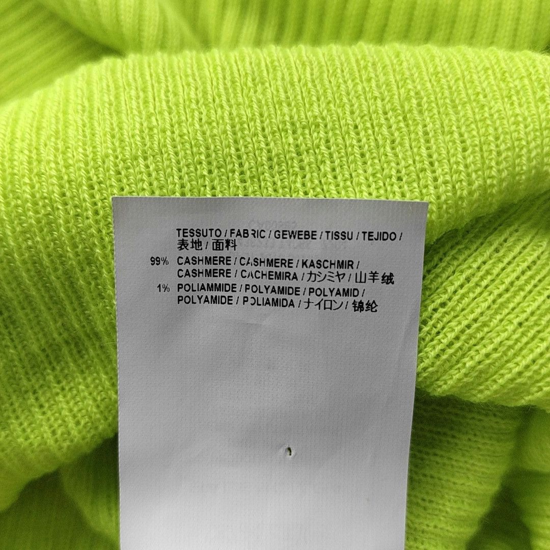 Balenciaga BALENCIAGA Neon Green Cashmere Short Sleeve Sweater Size 34 Size XS / US 0-2 / IT 36-38 - 3 Thumbnail