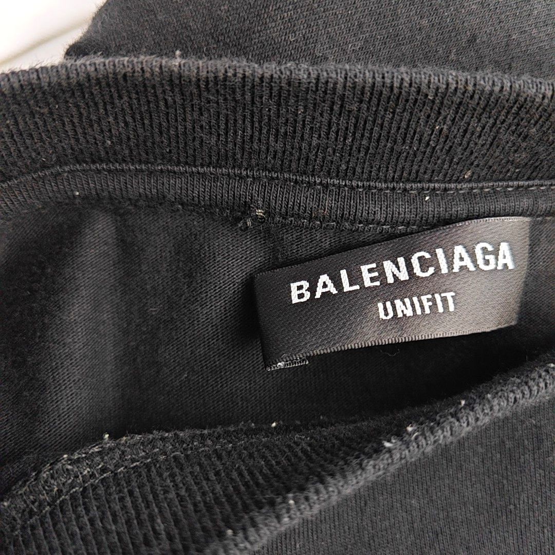 Balenciaga Balenciaga Barcode Print T-Shirt Size XS Size US XS / EU 42 / 0 - 7 Thumbnail