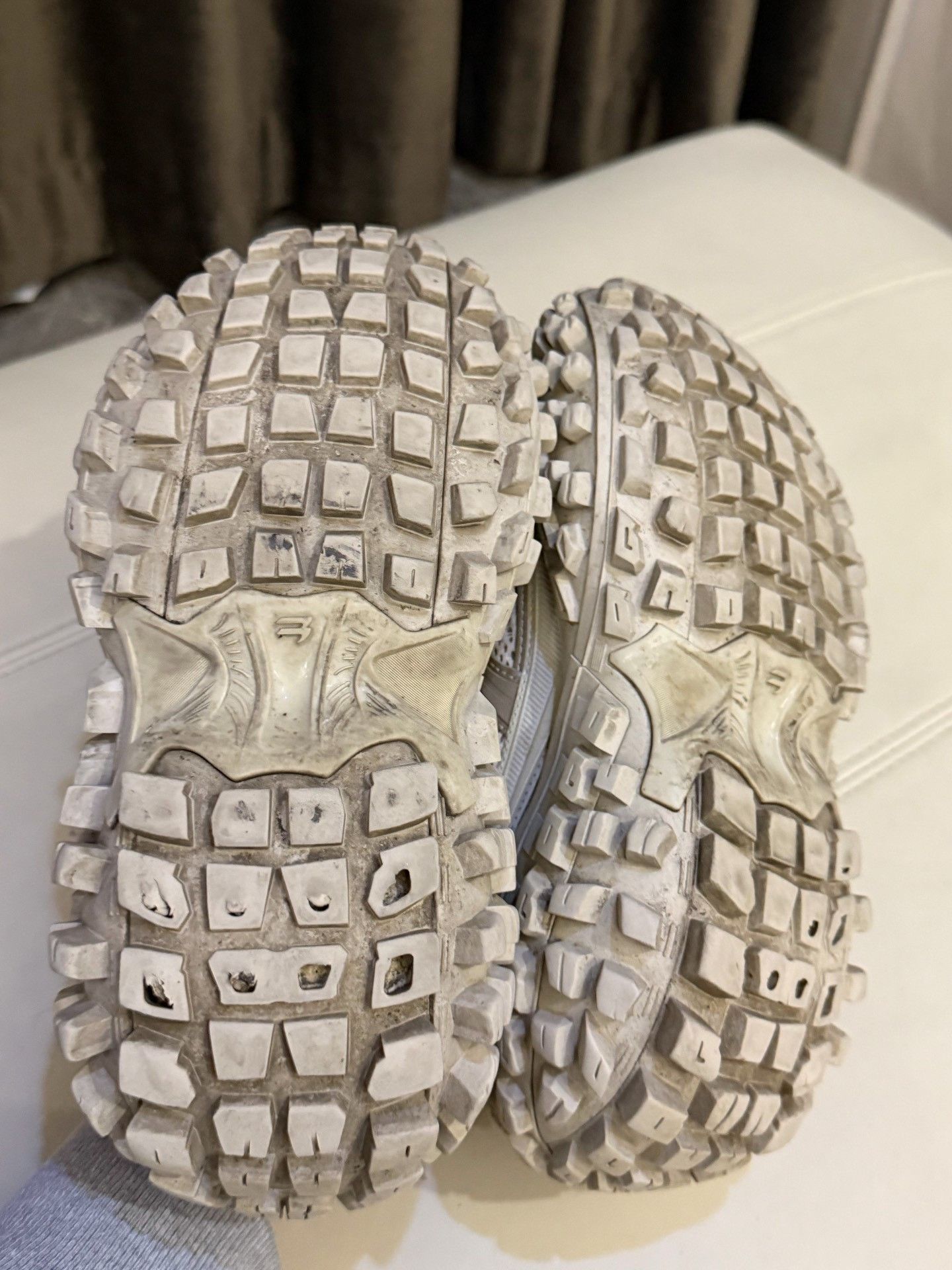 Balenciaga Balenciaga Defender Sneakers Size US 4 / IT 34 - 2 Thumbnail