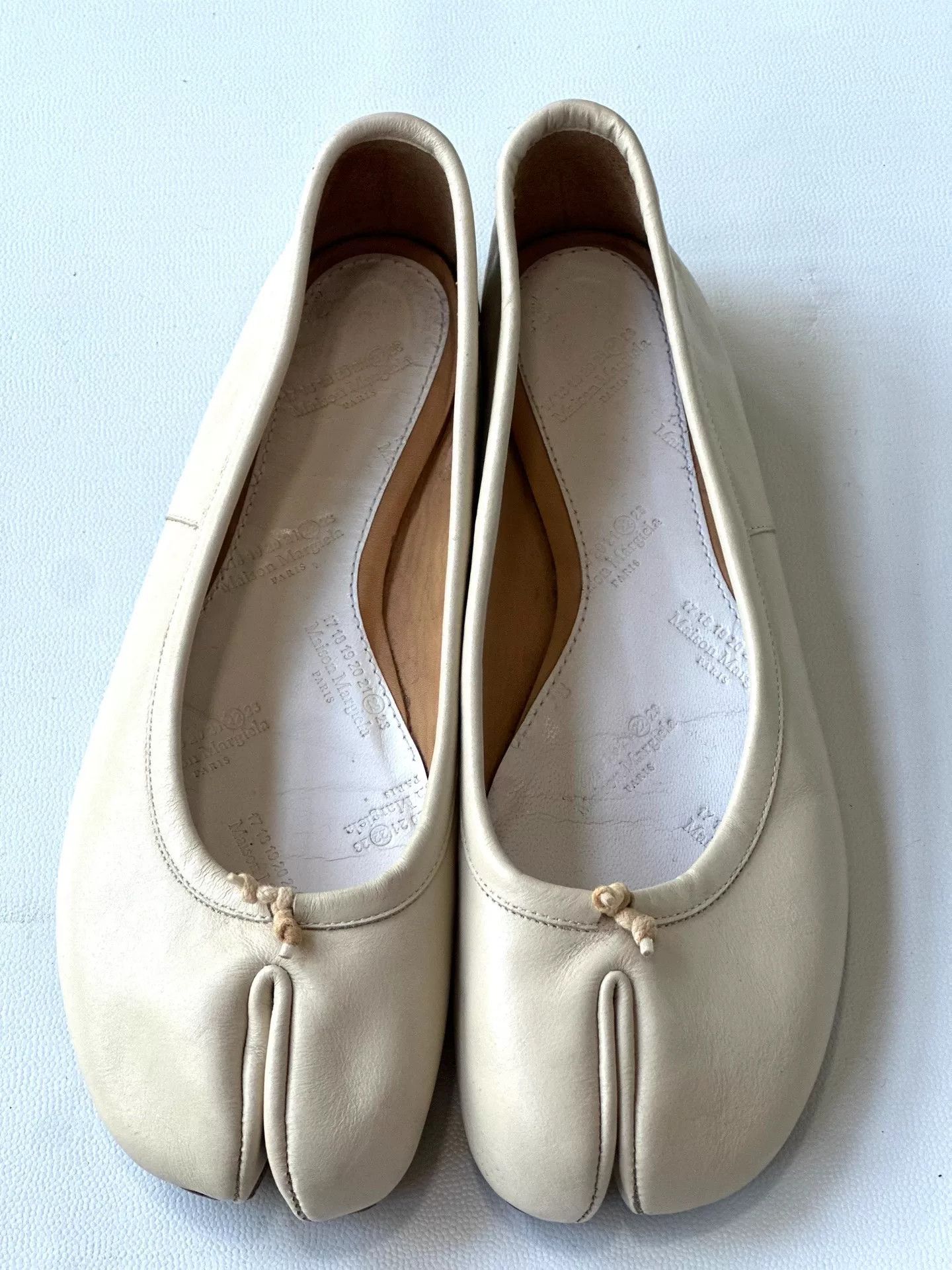 Maison Margiela Maison Margiela Tabi Split-Toe Leather Shoes Size US 6 / IT 36 - 3 Thumbnail