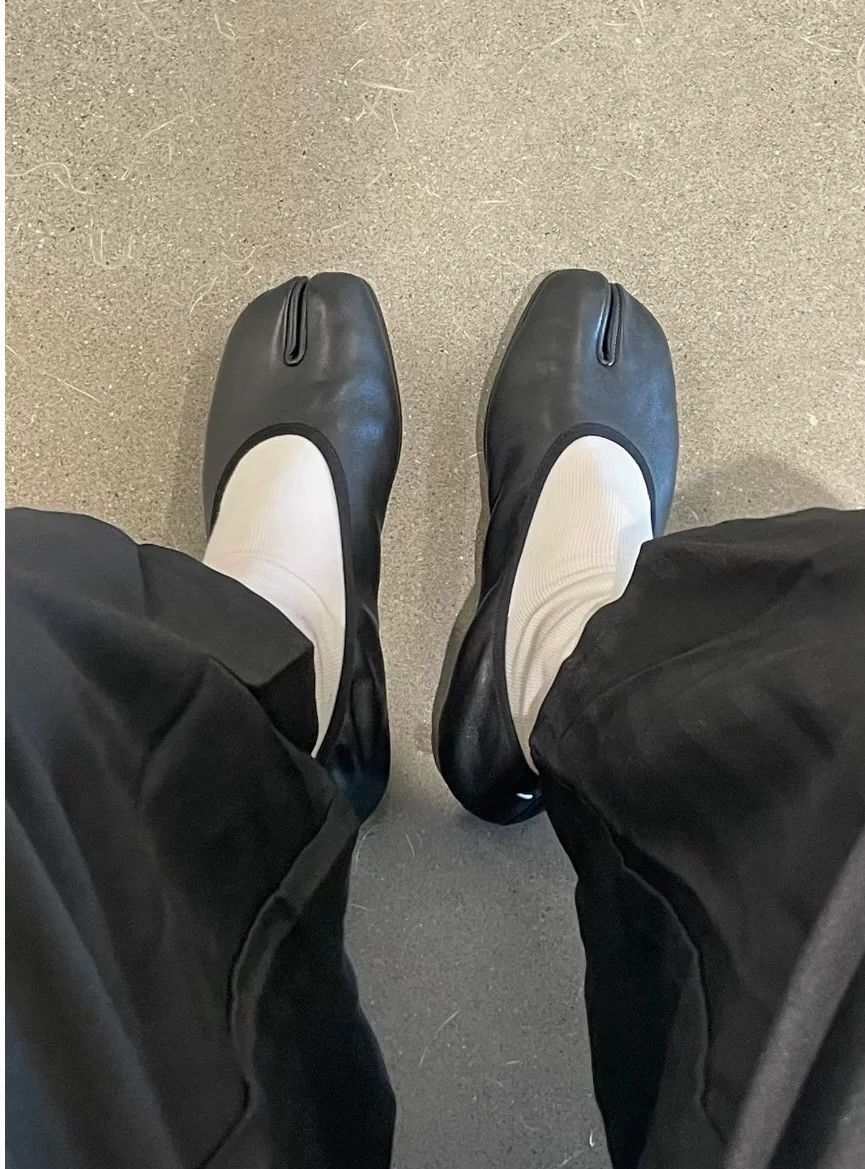 Maison Margiela Maison Margiela Tabi Split-Toe Leather Shoes Size US 6 / IT 36 - 9 Thumbnail