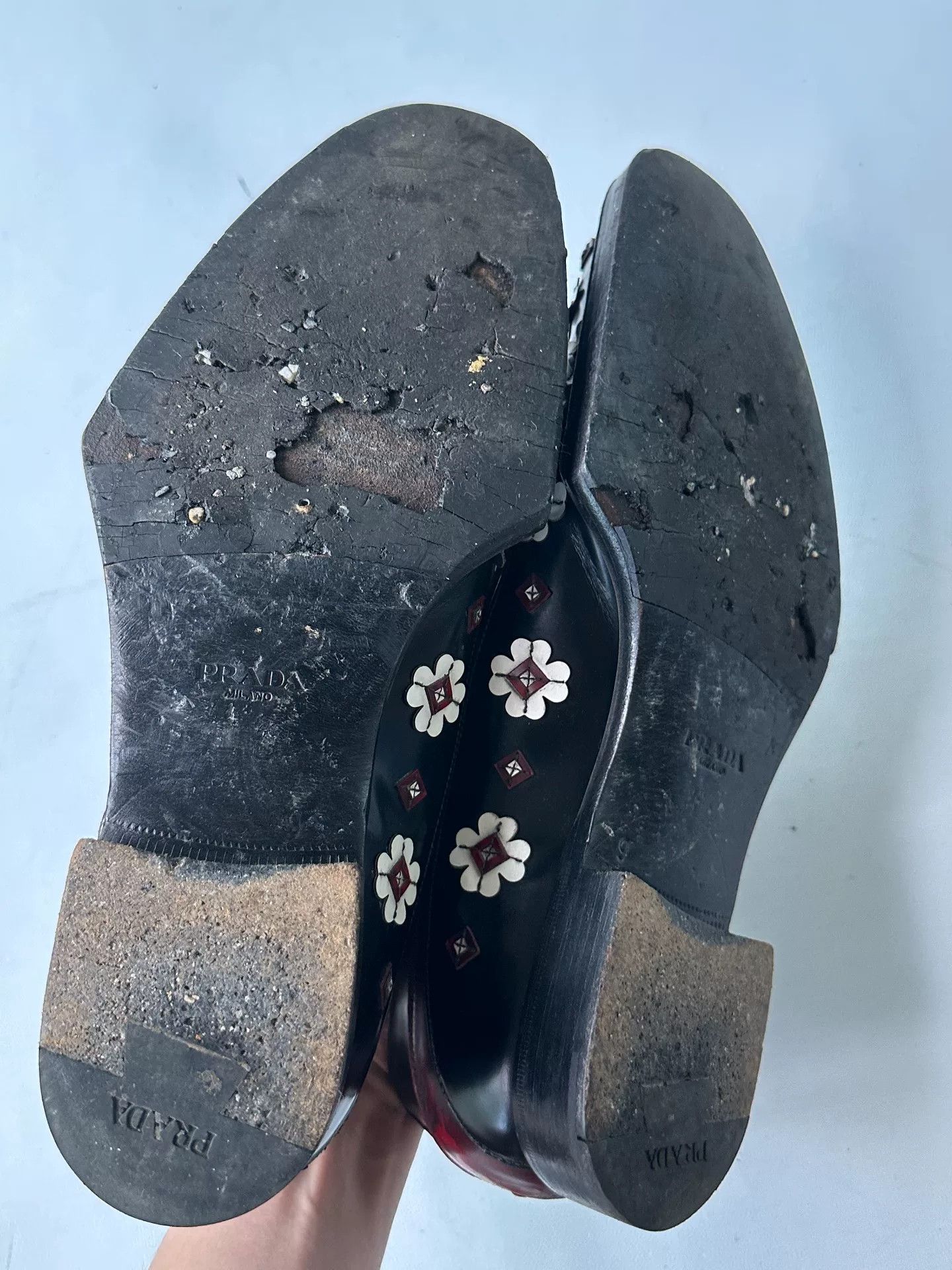 Prada Prada Small Flower Runway Vintage Leather Shoes Size US 9 / IT 39 - 2 Thumbnail