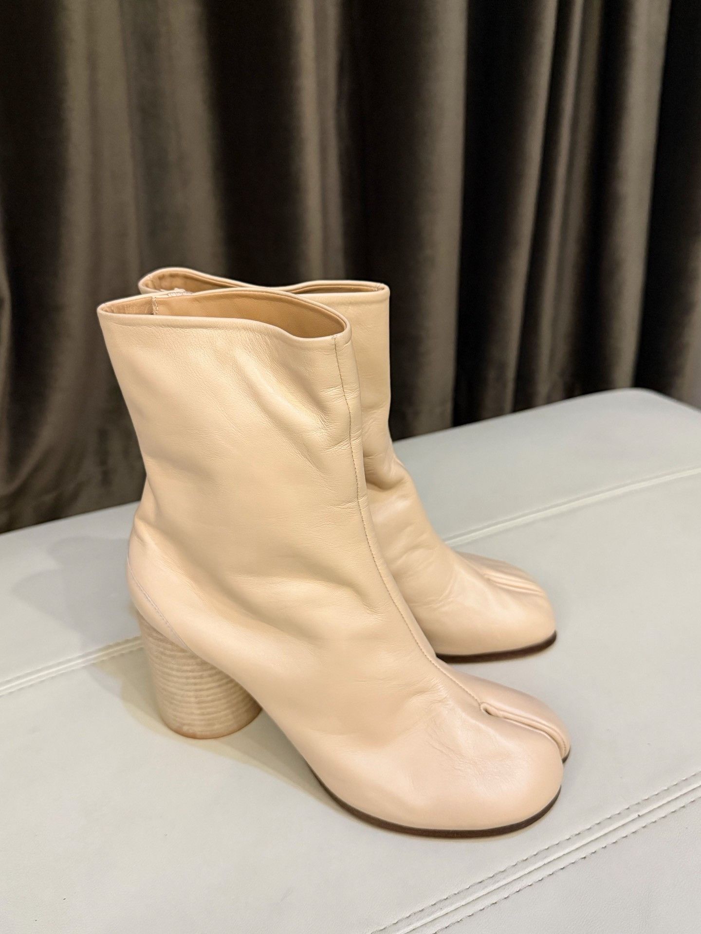 Maison Margiela Maison Margiela Tabi Leather Mid-Calf Boots Size US 5 / IT 35 - 2 Thumbnail