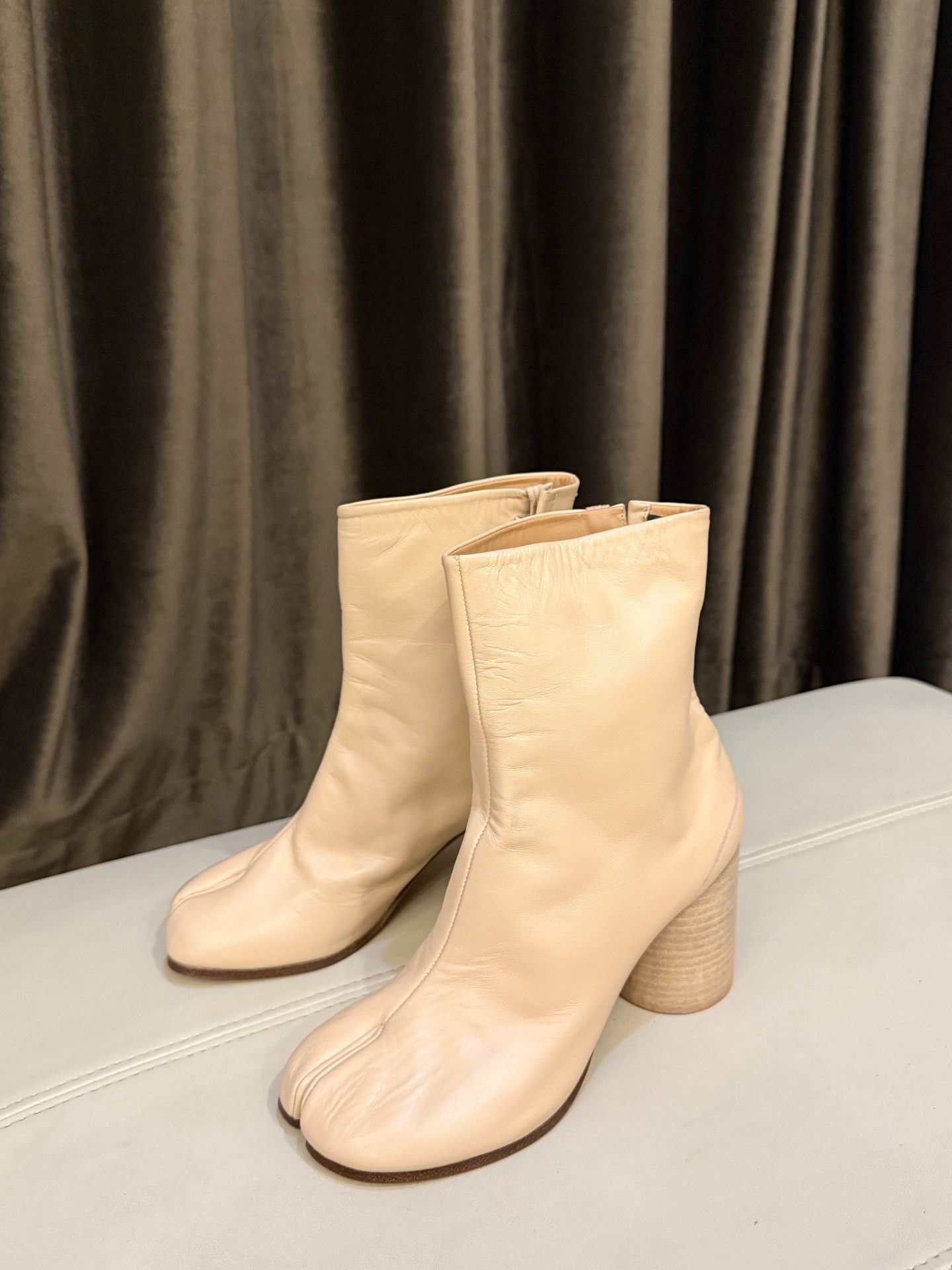 Maison Margiela Maison Margiela Tabi Leather Mid-Calf Boots Size US 5 / IT 35 - 3 Thumbnail