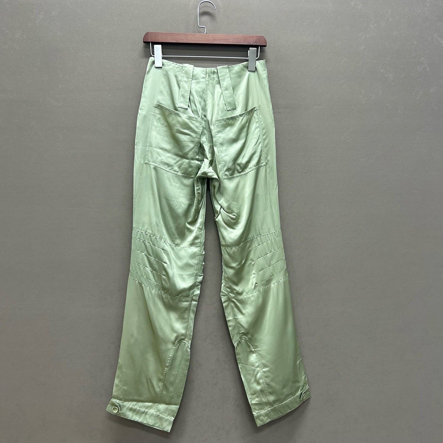 Fendi Fendi Light Green Pleated Cargo Pants 36 Size 36" / US 14 / IT 50 - 2 Thumbnail