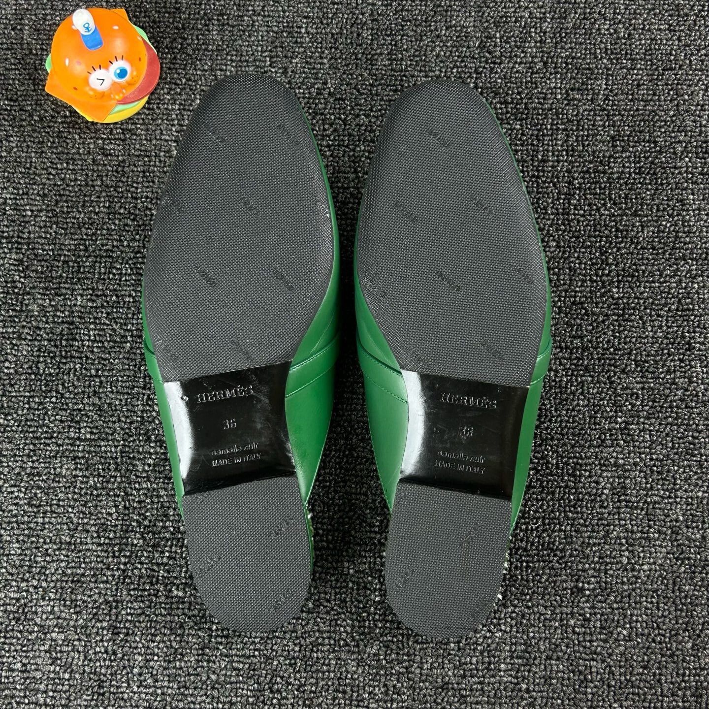 Hermes Hermes Women's Green Mules Size US 5 / IT 35 - 6 Thumbnail