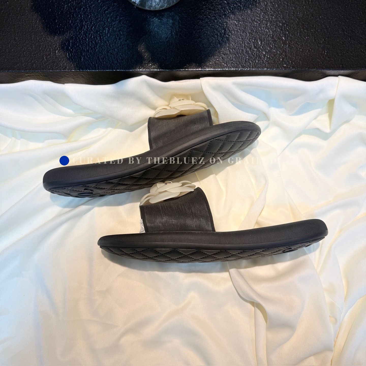 Chanel Chanel Black White Double C Gold Logo Slippers Size US 7 / IT 37 - 5 Thumbnail