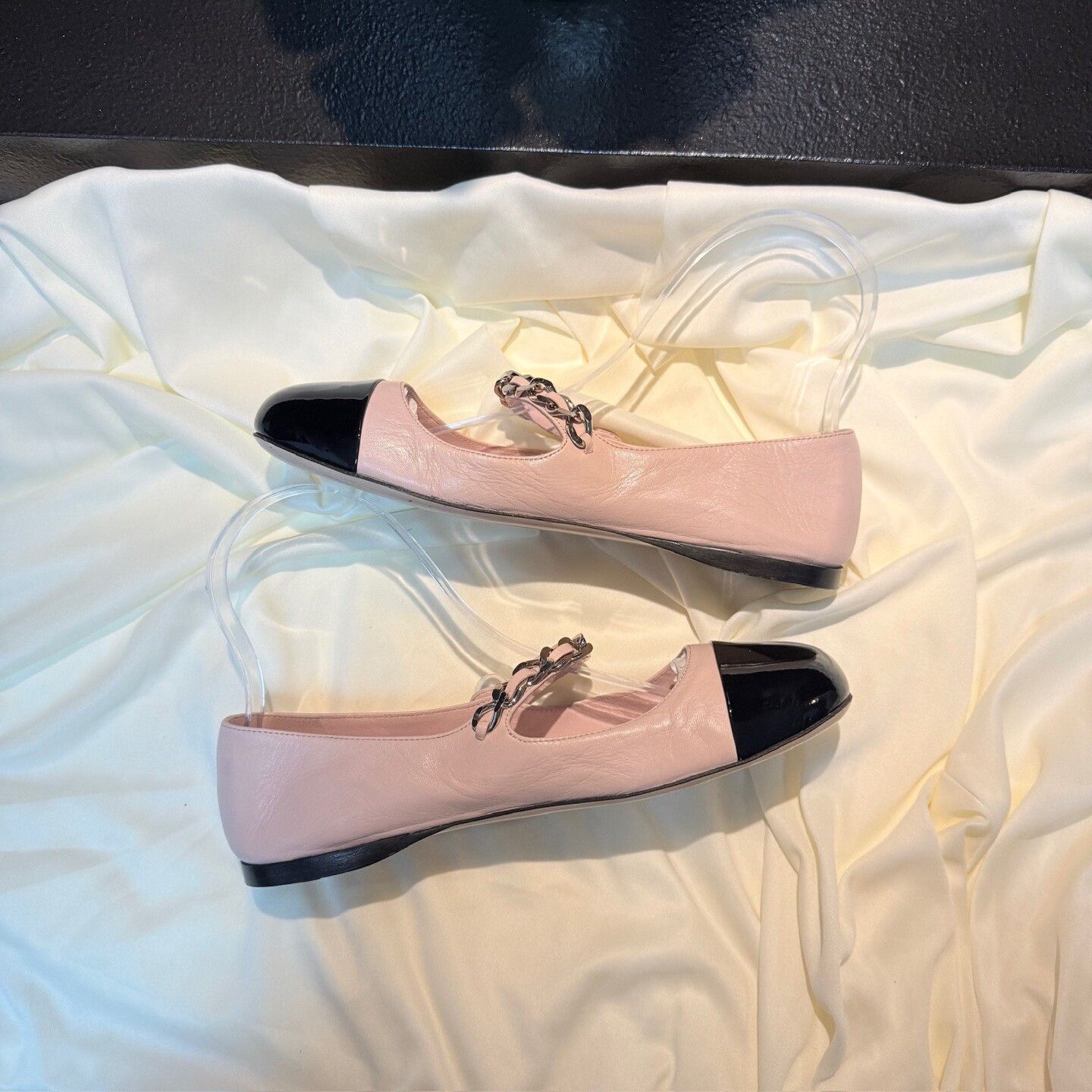 Miu Miu Miu Miu Black Pink Pearl Chain Shoes Size US 5.5 / IT 35.5 - 4 Thumbnail