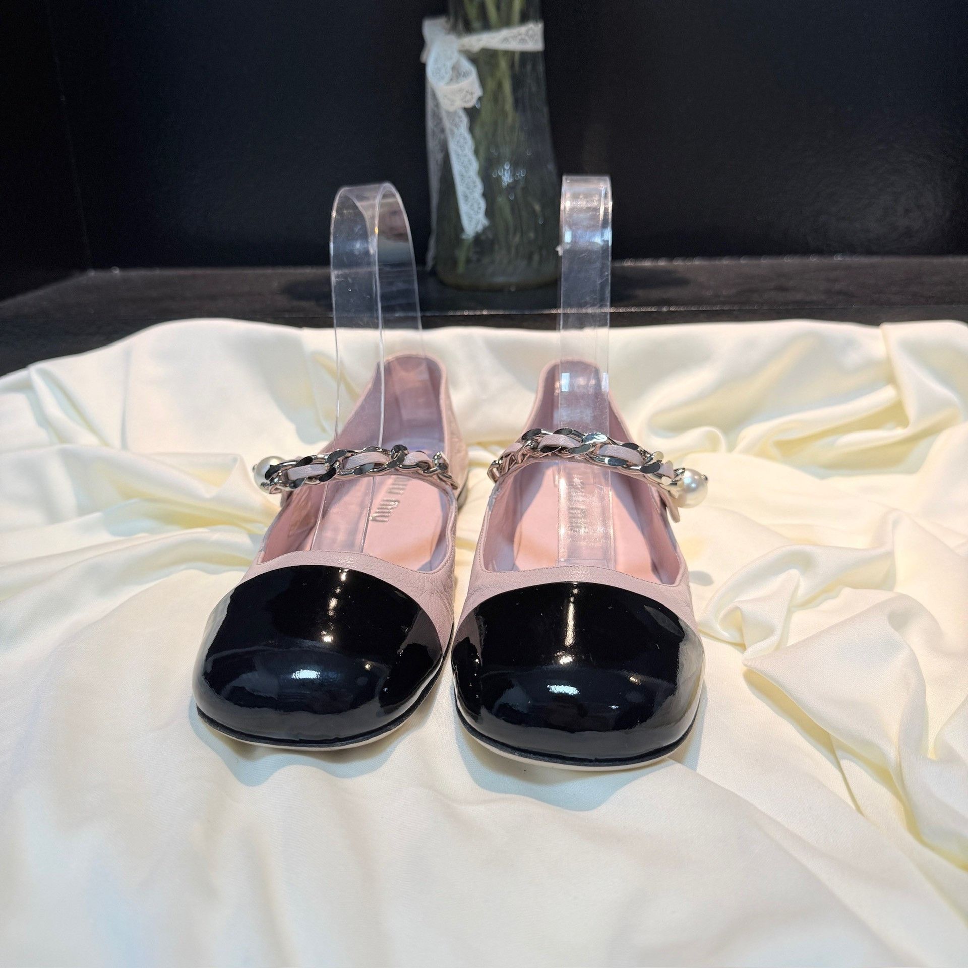 Miu Miu Miu Miu Black Pink Pearl Chain Shoes Size US 5.5 / IT 35.5 - 2 Thumbnail