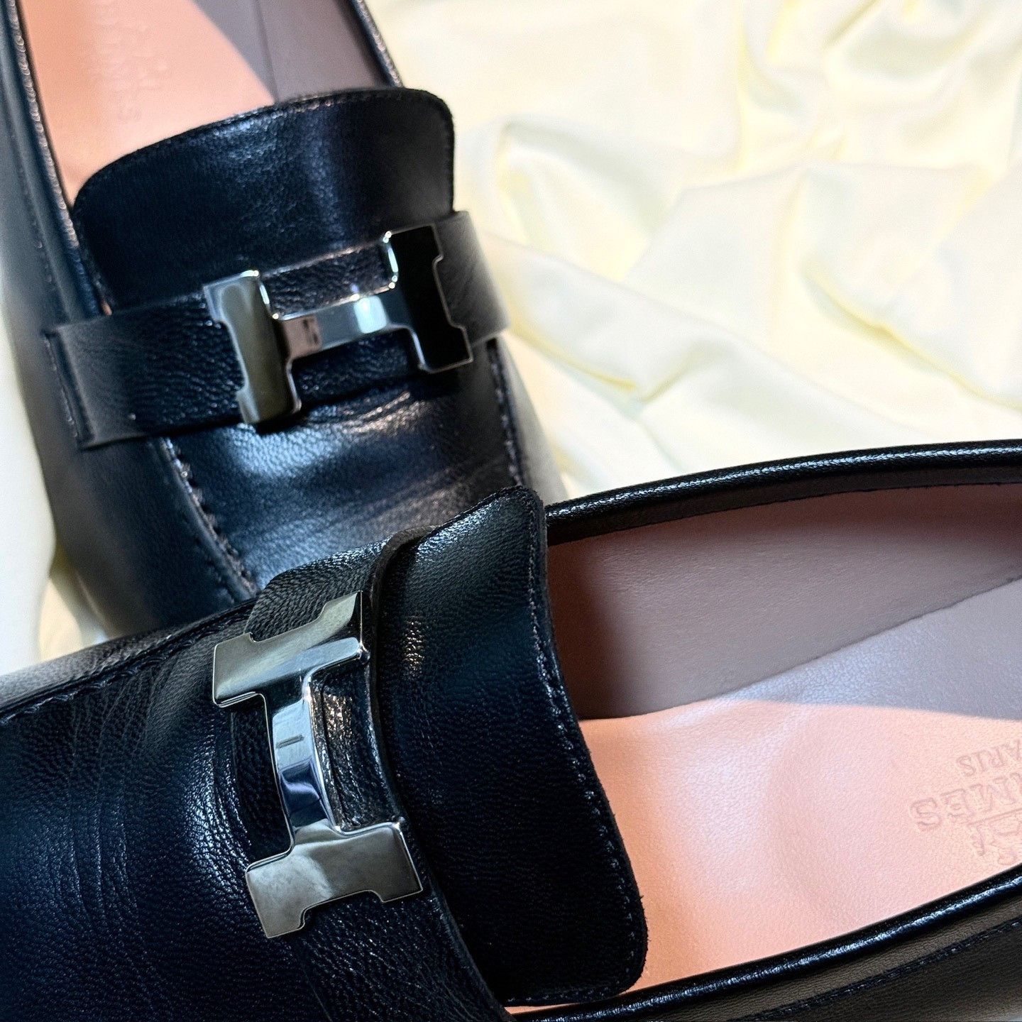Hermes Hermes Black Silver H Buckle Loafer Size US 7.5 / IT 37.5 - 8 Thumbnail