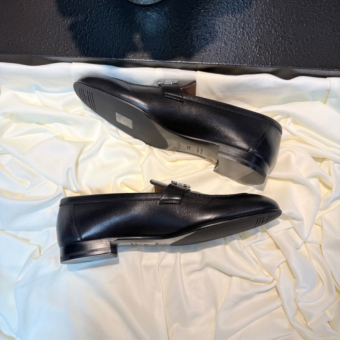 Hermes Hermes Black Silver H Buckle Loafer Size US 7.5 / IT 37.5 - 4 Thumbnail