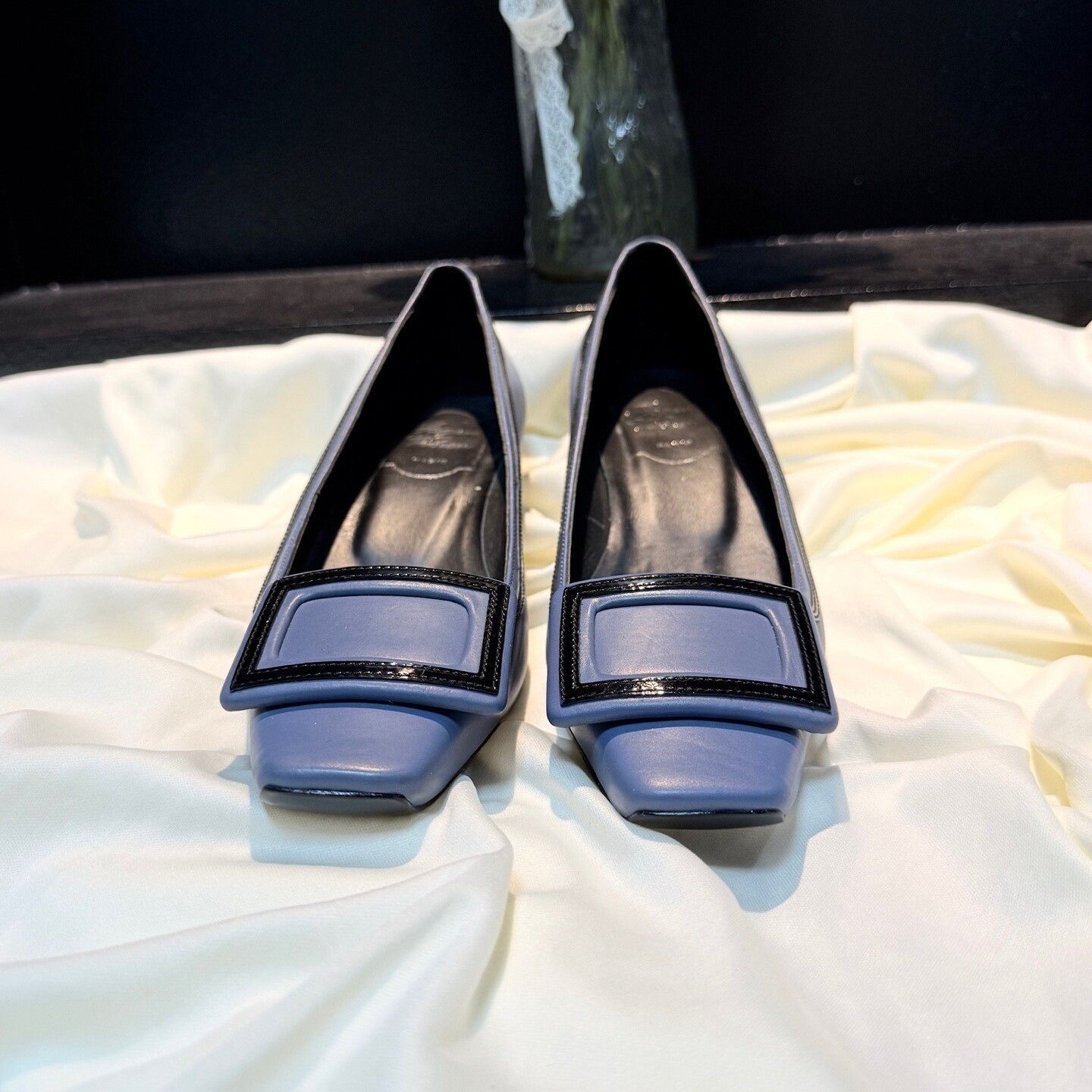 Roger Vivier Roger Vivier Black Blue Square Buckle Heels Size US 5 / IT 35 - 2 Thumbnail