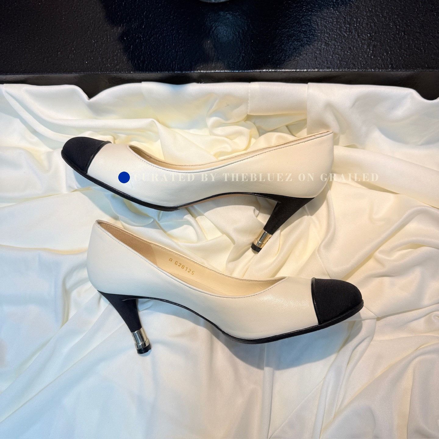 Chanel Chanel Black White Mary Jane Heels Size US 6.5 / IT 36.5 - 4 Thumbnail