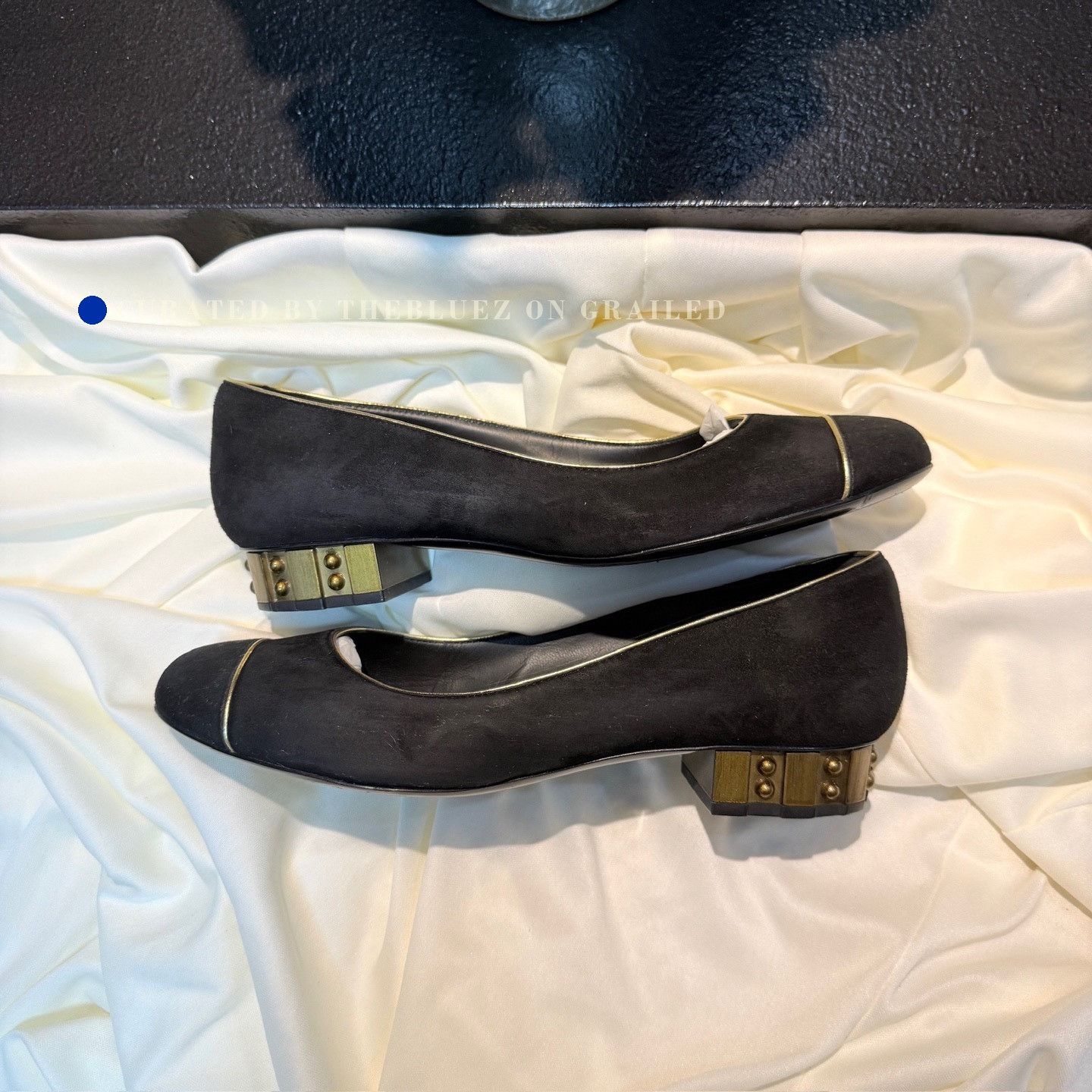 Chanel Chanel Black Gold Double C Low Heel Shoes Size US 6 / IT 36 - 5 Thumbnail
