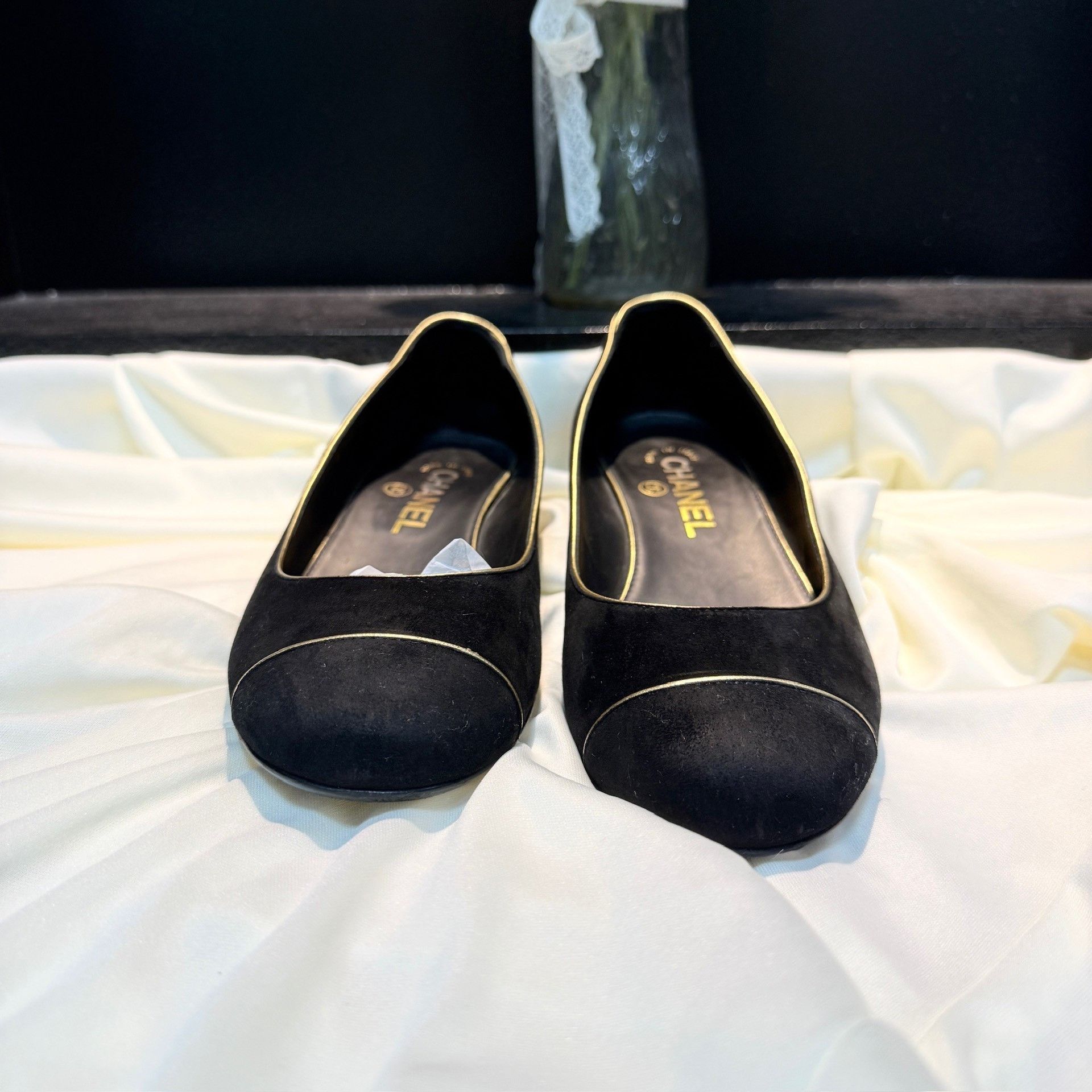 Chanel Chanel Black Gold Double C Low Heel Shoes Size US 6 / IT 36 - 2 Thumbnail