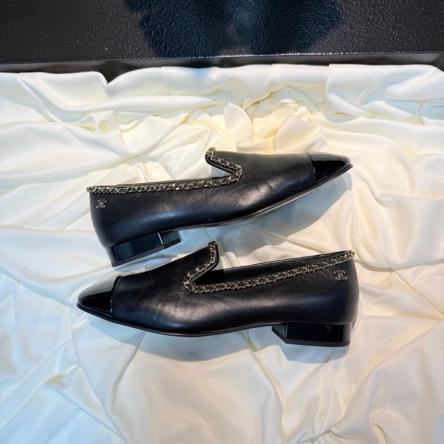Chanel Chanel Black Gold Chain Double C Loafers Size US 4.5 / IT 34.5 - 5 Thumbnail