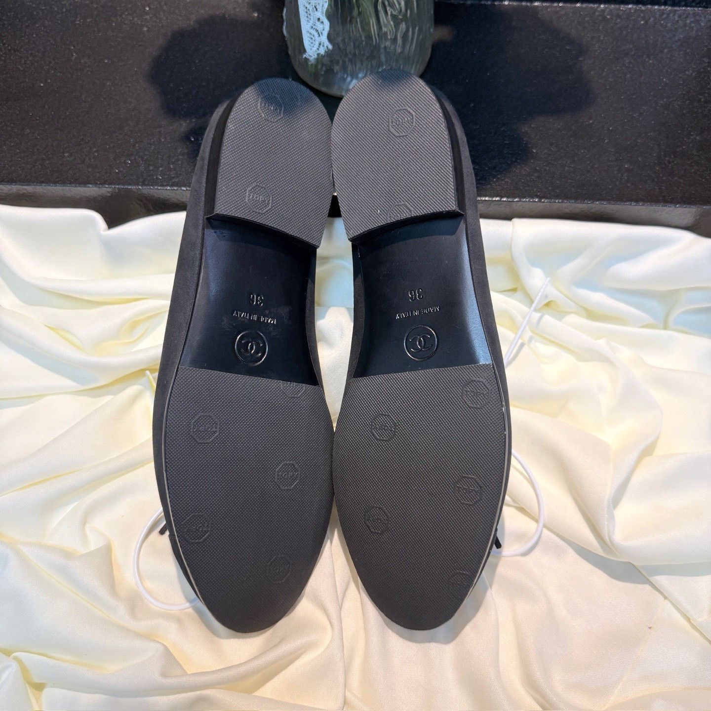 Chanel Chanel Black Double C Embroidery Flats Size US 5 / IT 35 - 6 Thumbnail