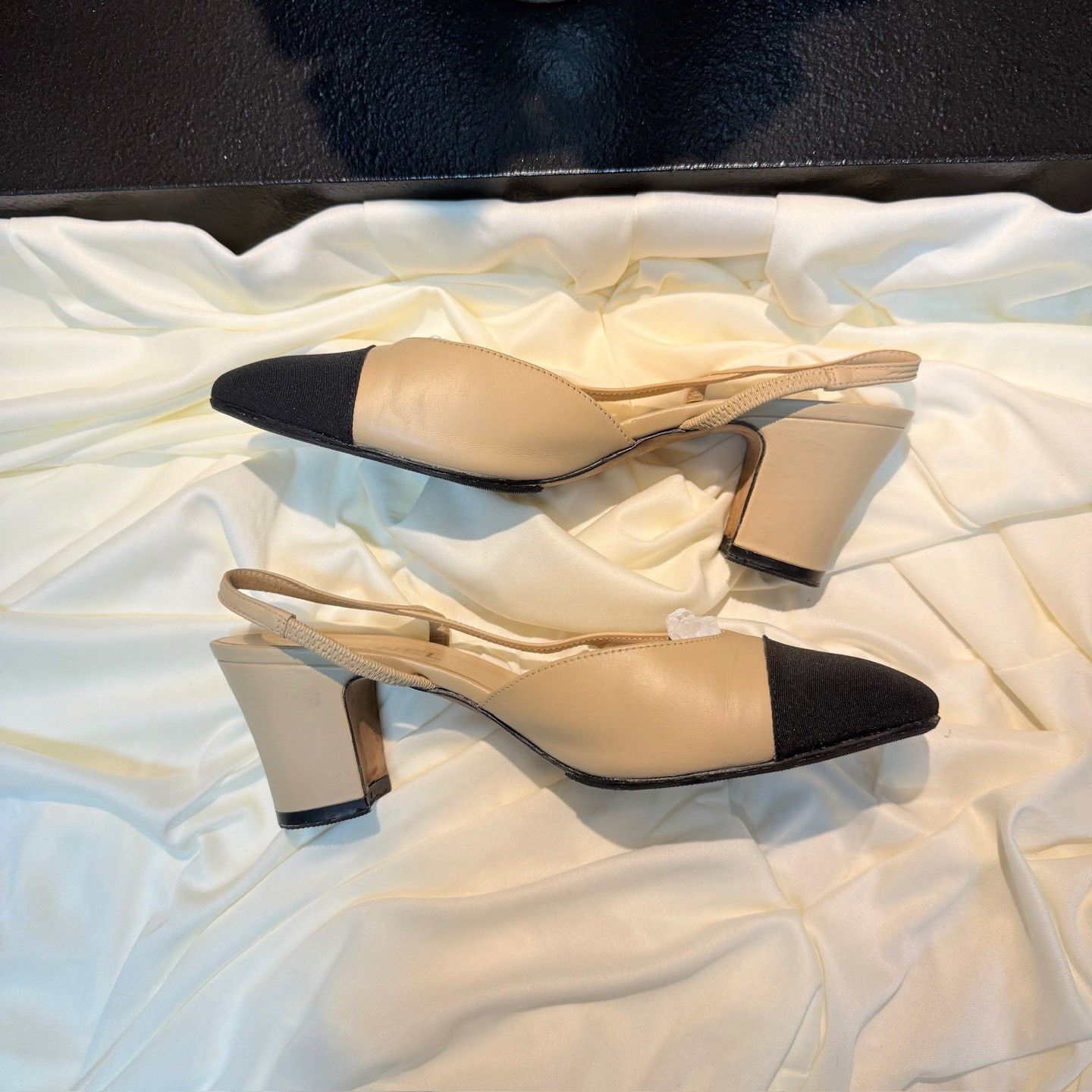 Chanel CHANEL Slingback Double C High Heels Size US 7 / IT 37 - 4 Thumbnail