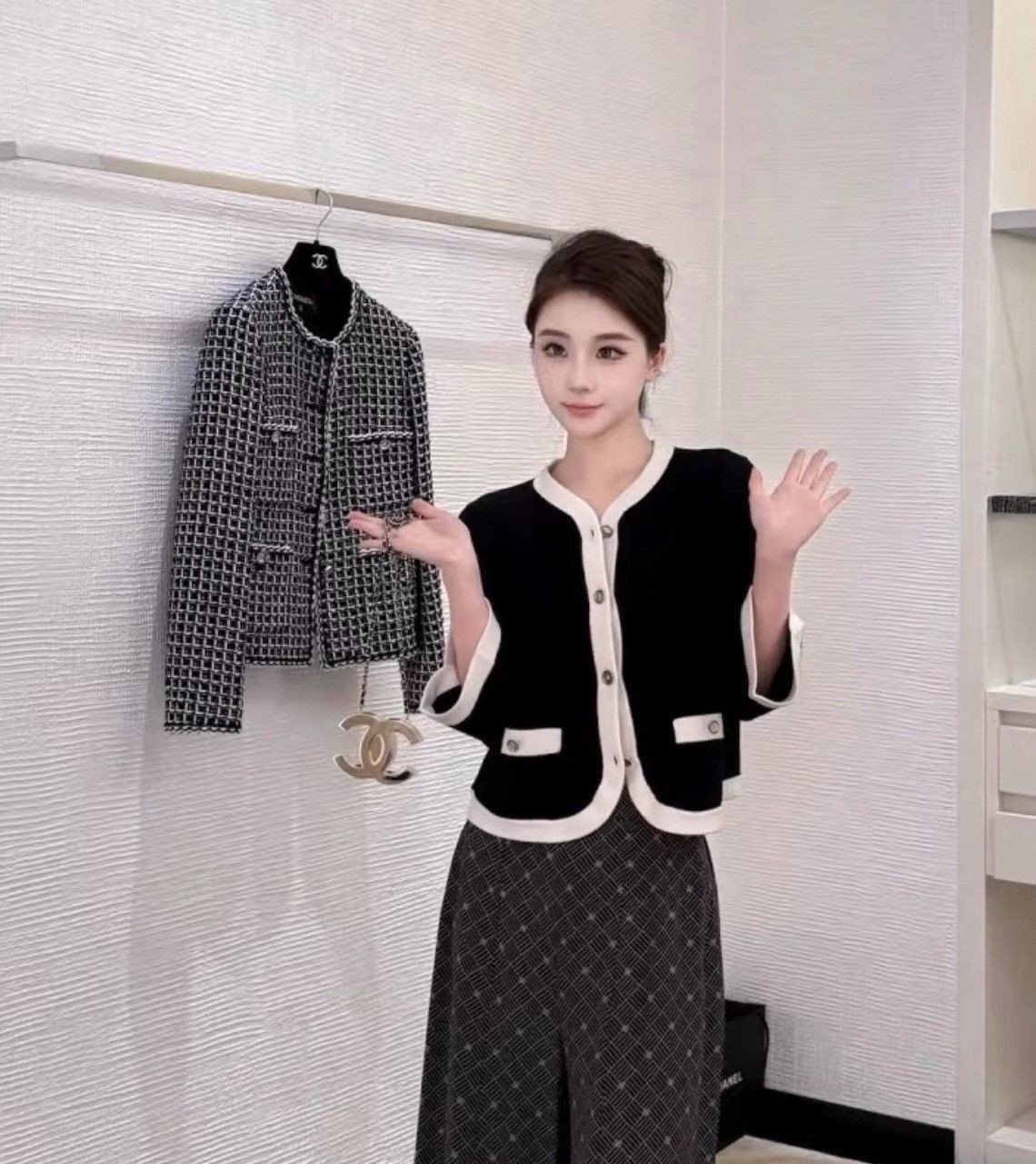 Chanel Chanel Pearl Double C Buckle Short Coat Size XS / US 0-2 / IT 36-38 - 7 Thumbnail