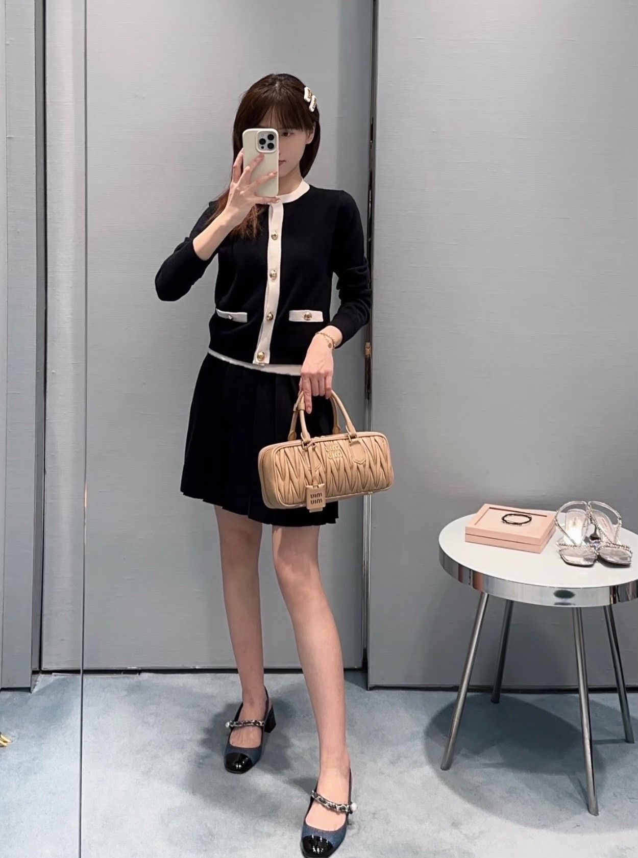 Chanel Chanel Pearl Double C Buckle Short Coat Size XS / US 0-2 / IT 36-38 - 8 Thumbnail