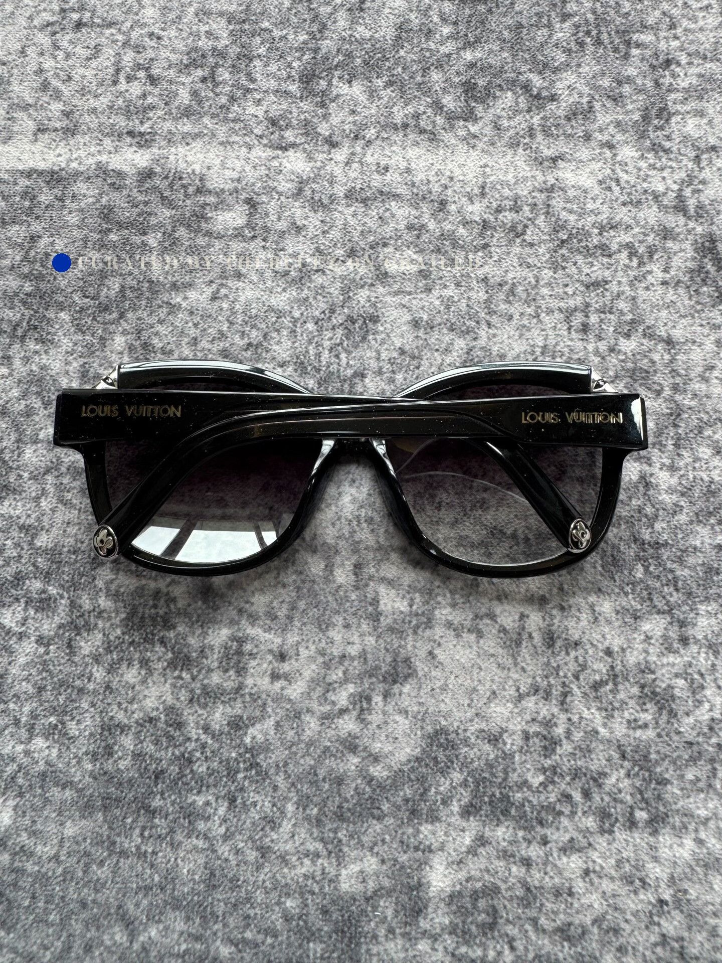 Louis Vuitton Louis Vuitton Glitter Gradient Sunglasses Size ONE SIZE - 2 Thumbnail