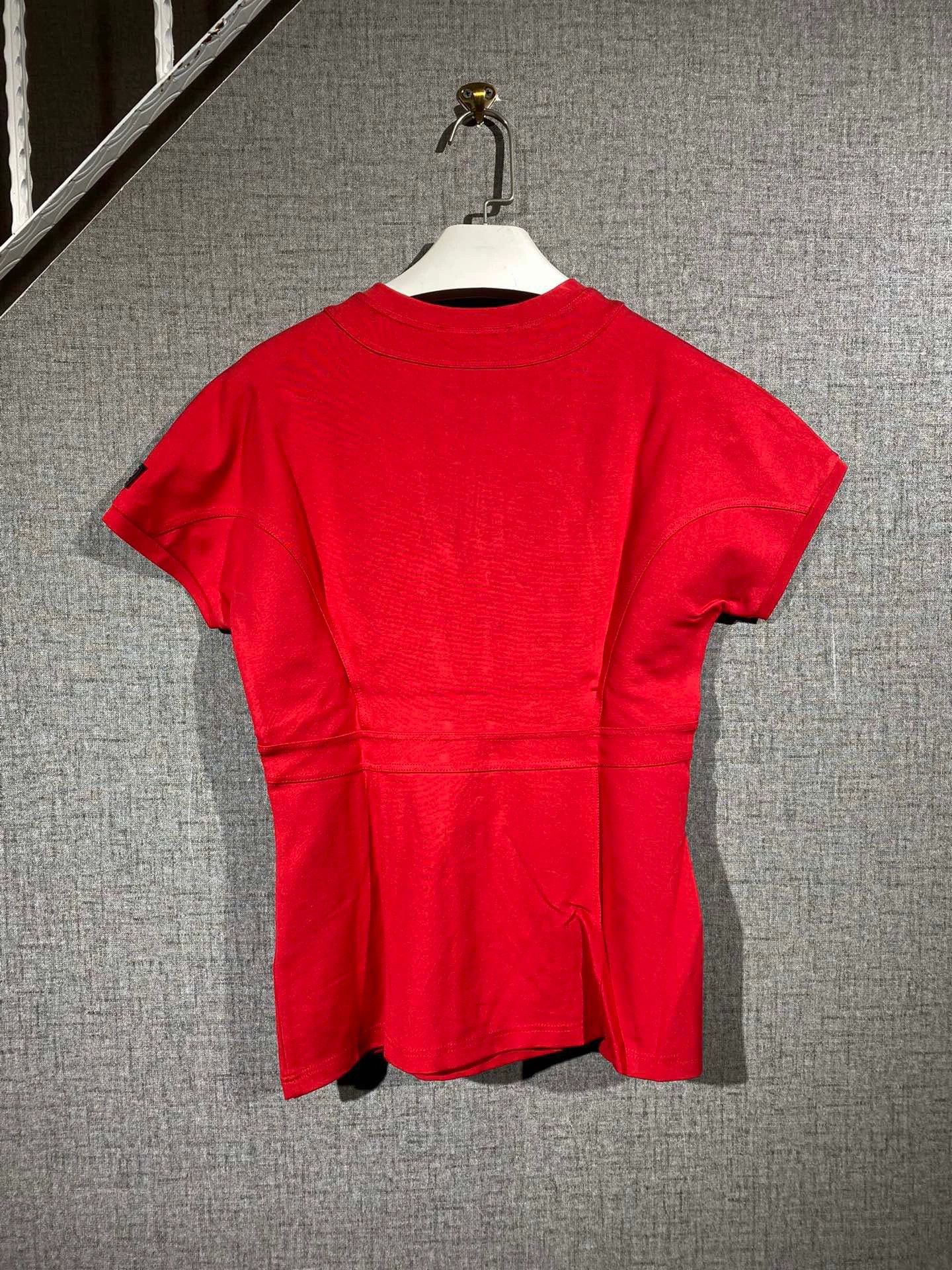 Burberry Burberry Women's Short-Sleeve Top Size M / US 6-8 / IT 42-44 - 2 Thumbnail