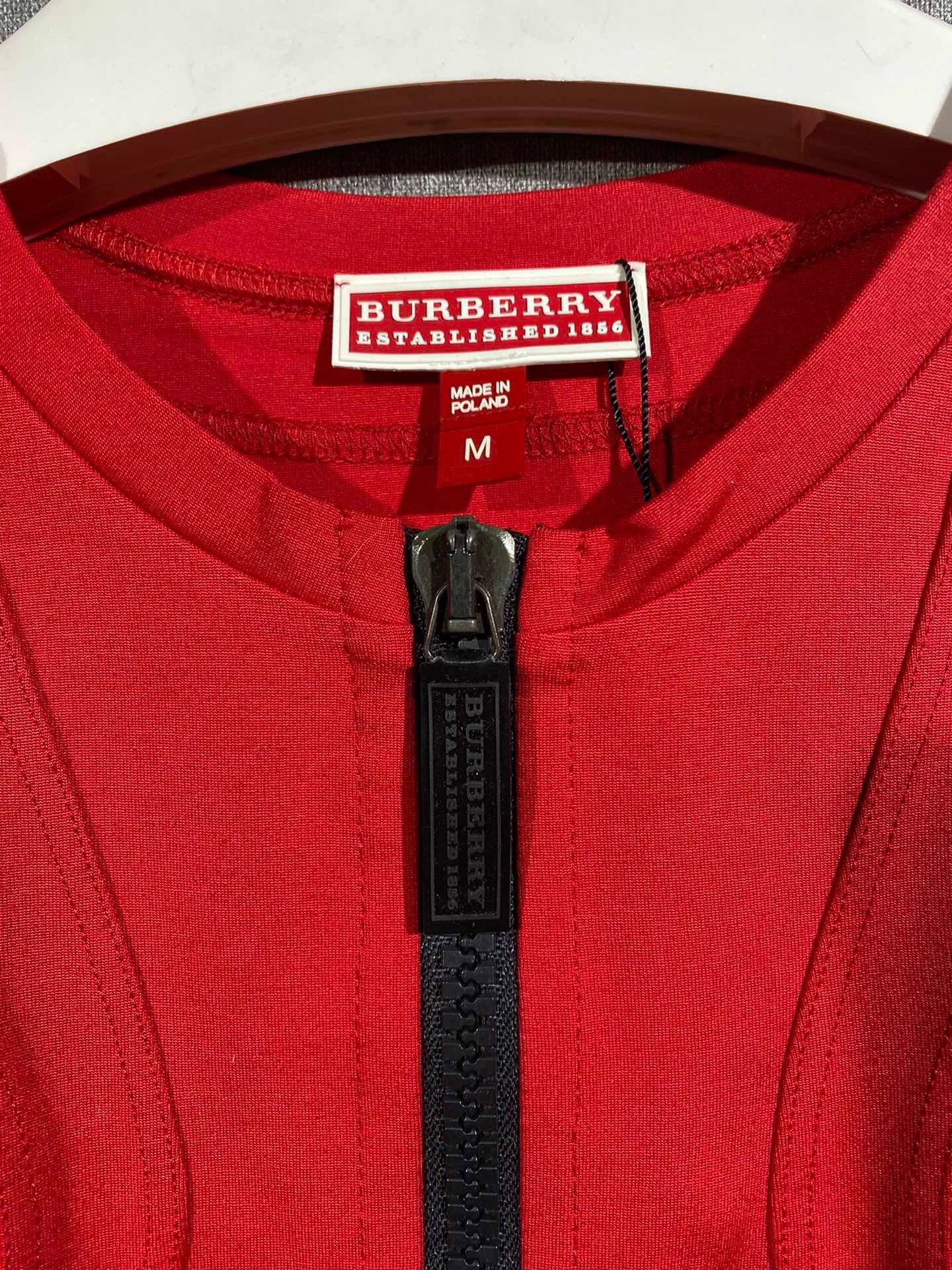 Burberry Burberry Women's Short-Sleeve Top Size M / US 6-8 / IT 42-44 - 4 Thumbnail