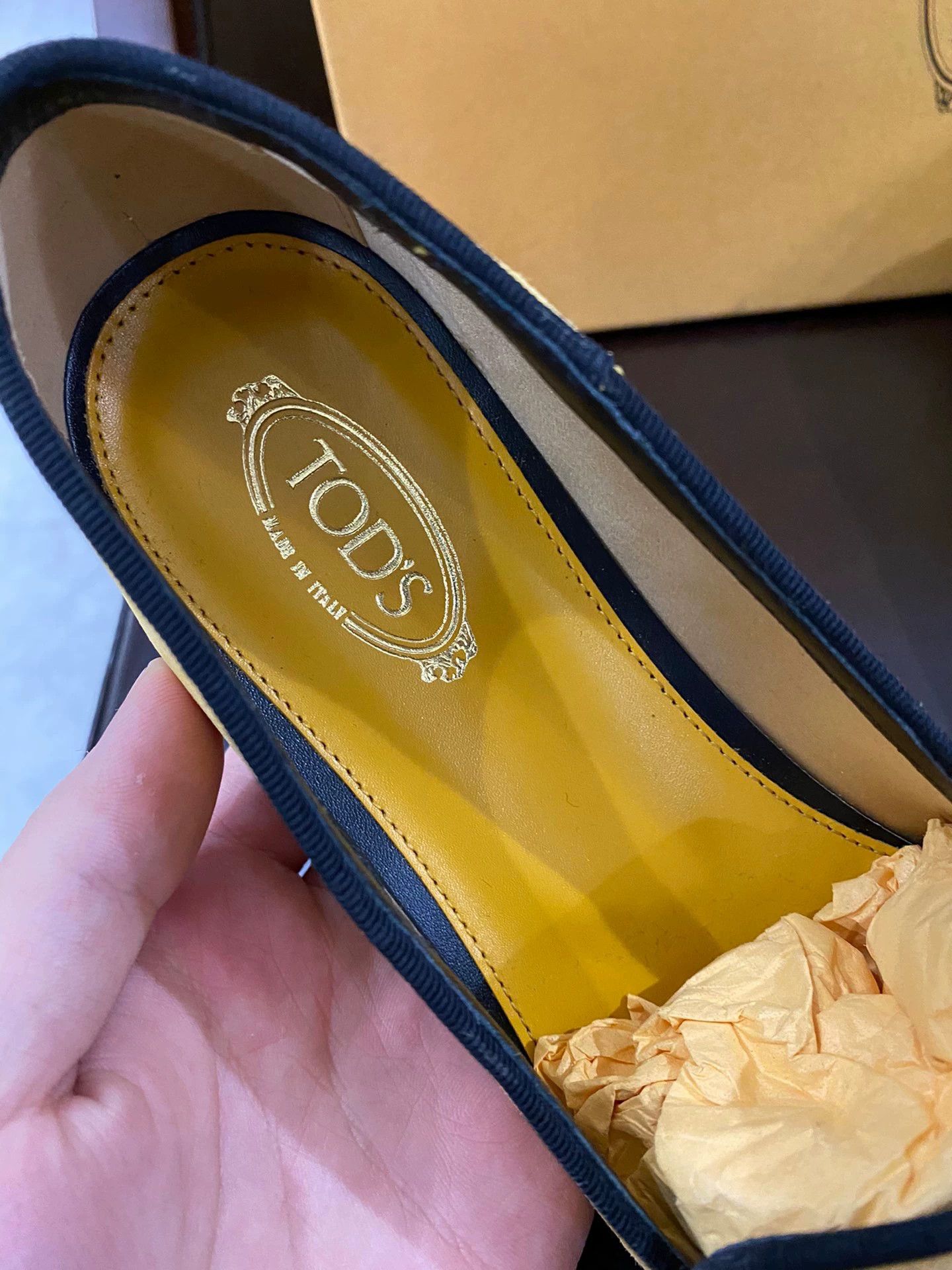 Tod's Tods Women's Slip-On Casual Shoes Size US 4.5 / IT 34.5 - 6 Thumbnail