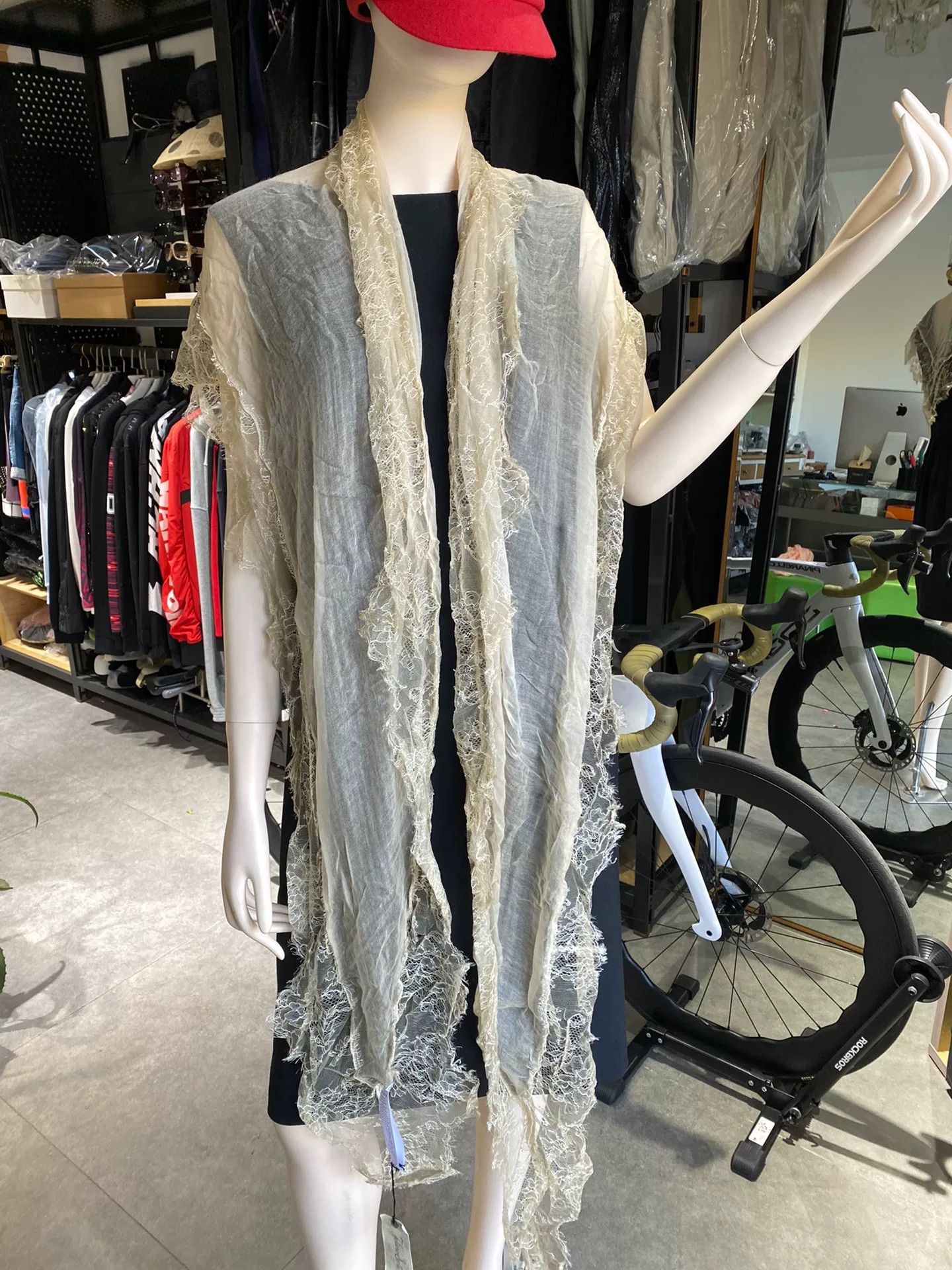 Faliero Sarti Faliero Sarti Women's Cashmere Lace Scarf Size ONE SIZE - 2 Thumbnail