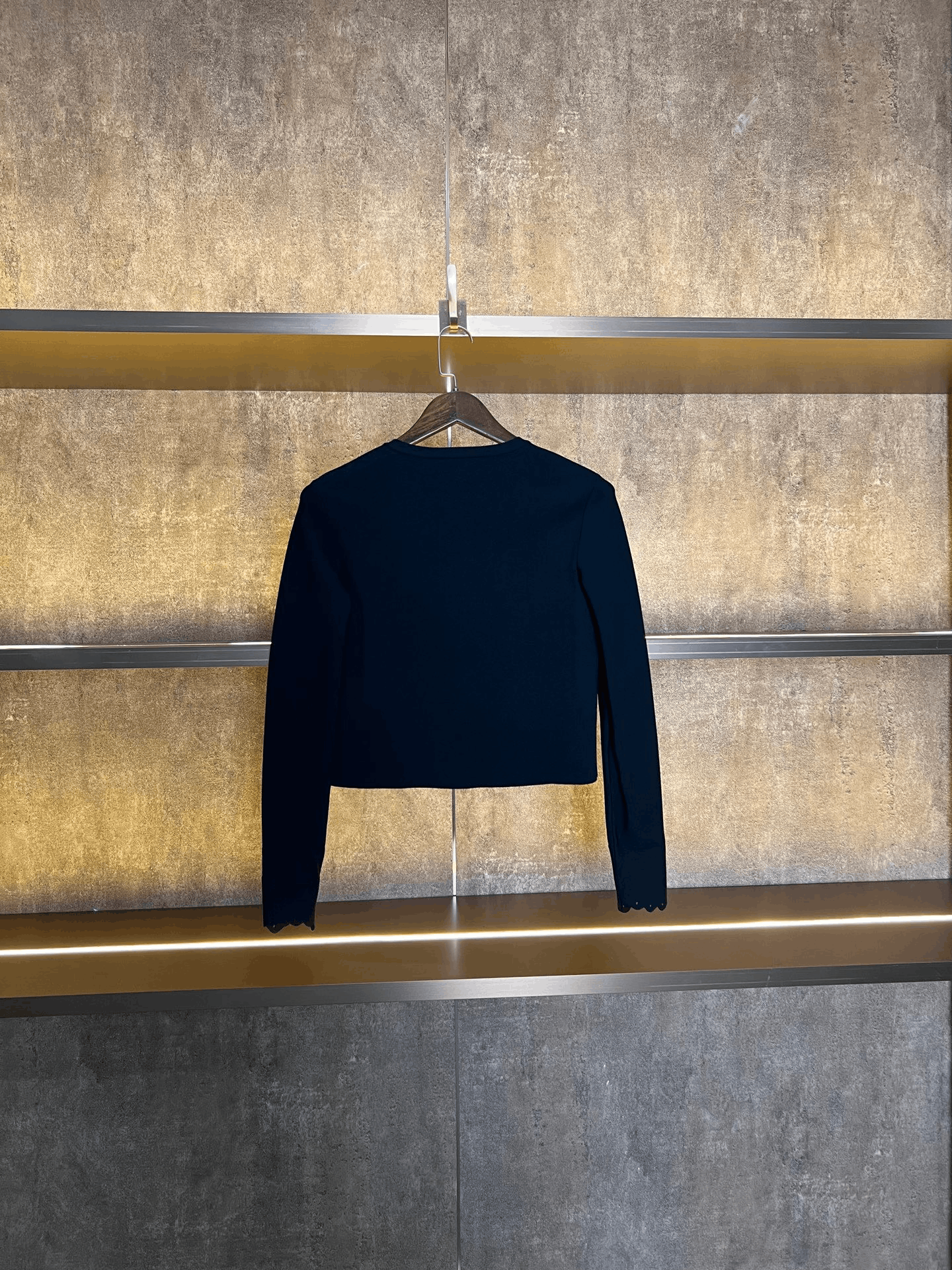 Louis Vuitton LV Cardigan Size XS / US 0-2 / IT 36-38 - 2 Thumbnail