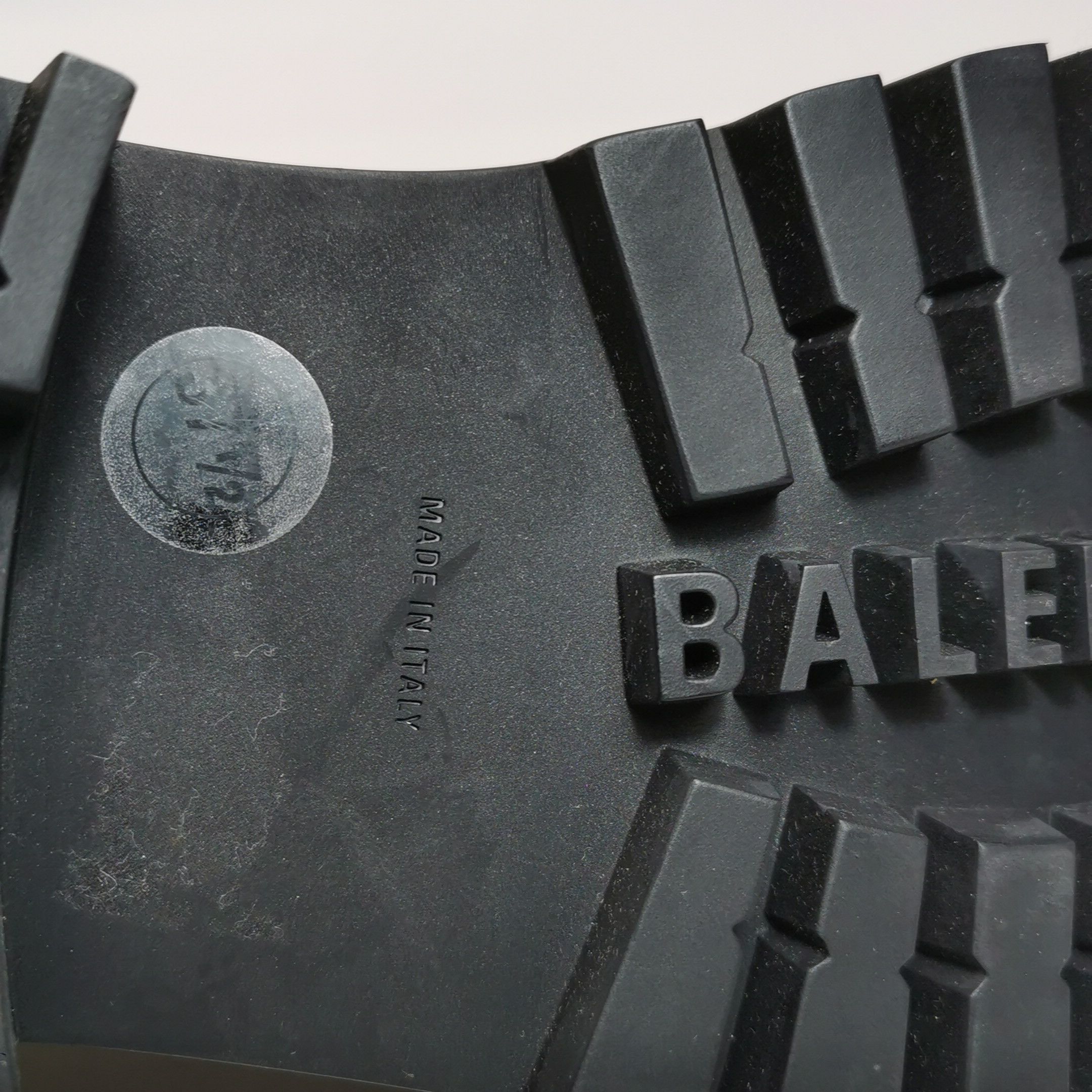 Balenciaga Balenciaga Women 7-5 Boots Size US 7.5 / IT 37.5 - 10 Thumbnail