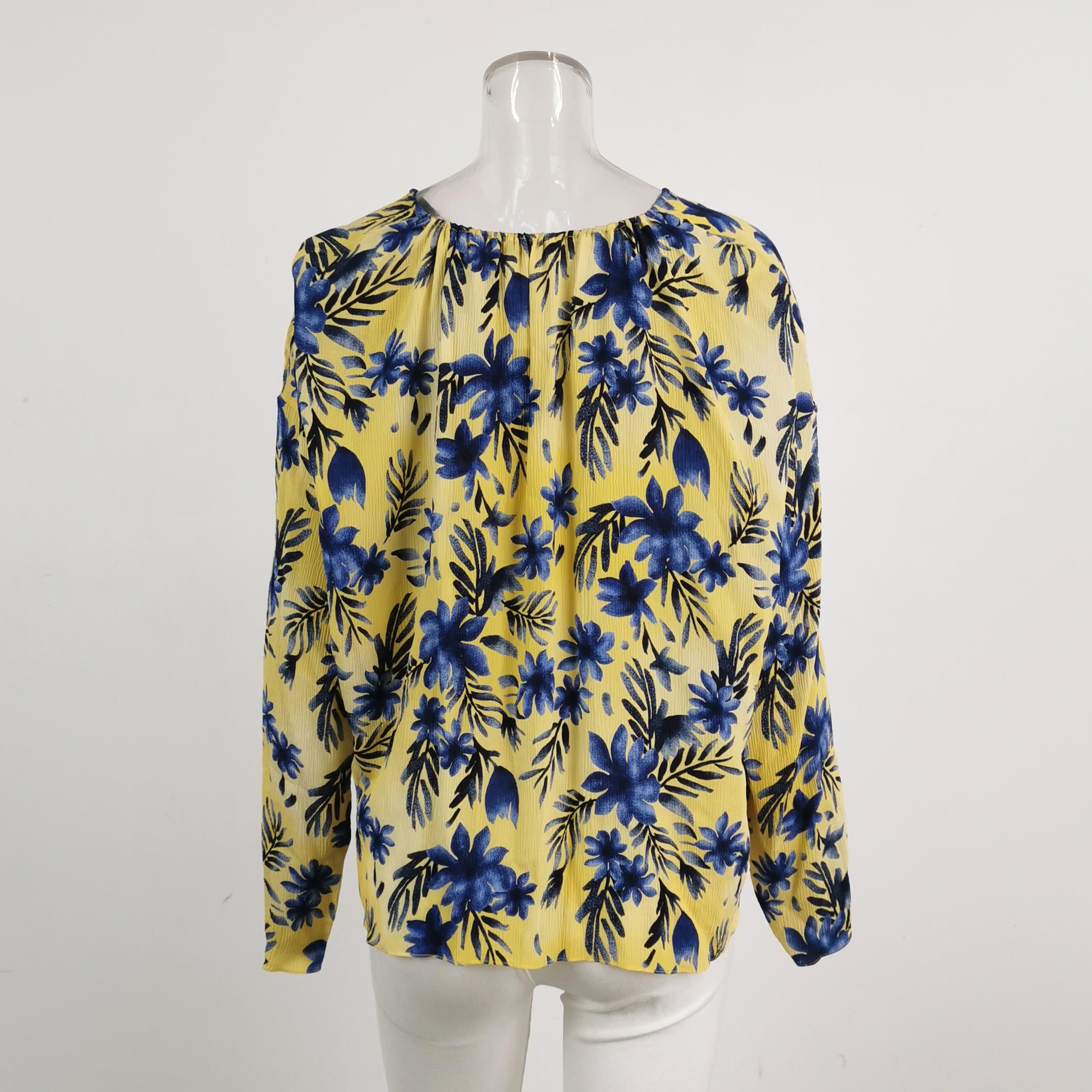 Balenciaga Balenciaga Women it_38 Short Sleeve Shirts Size XS / US 0-2 / IT 36-38 - 3 Thumbnail