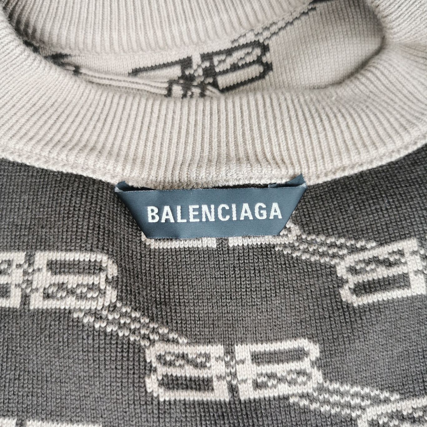 Balenciaga Balenciaga Women l Sweaters Size L / US 10 / IT 46 - 6 Thumbnail