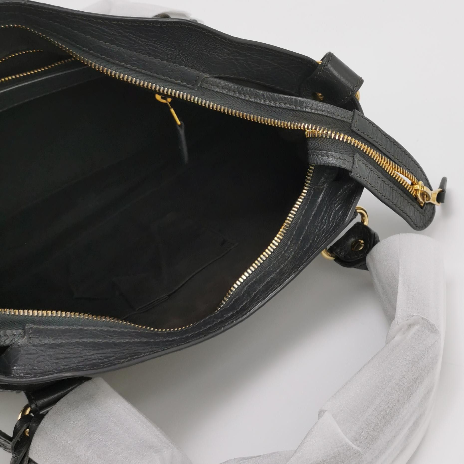 Balenciaga Balenciaga Women os Shoulder Bags Size ONE SIZE - 7 Thumbnail
