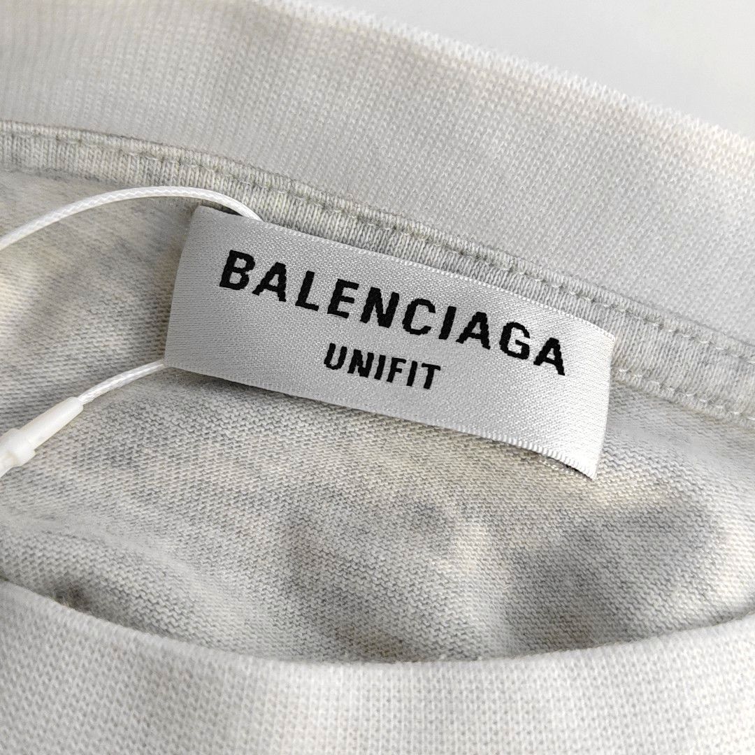 Balenciaga Balenciaga Paris Graphic Logo T-Shirt Size M Size US M / EU 48-50 / 2 - 5 Thumbnail