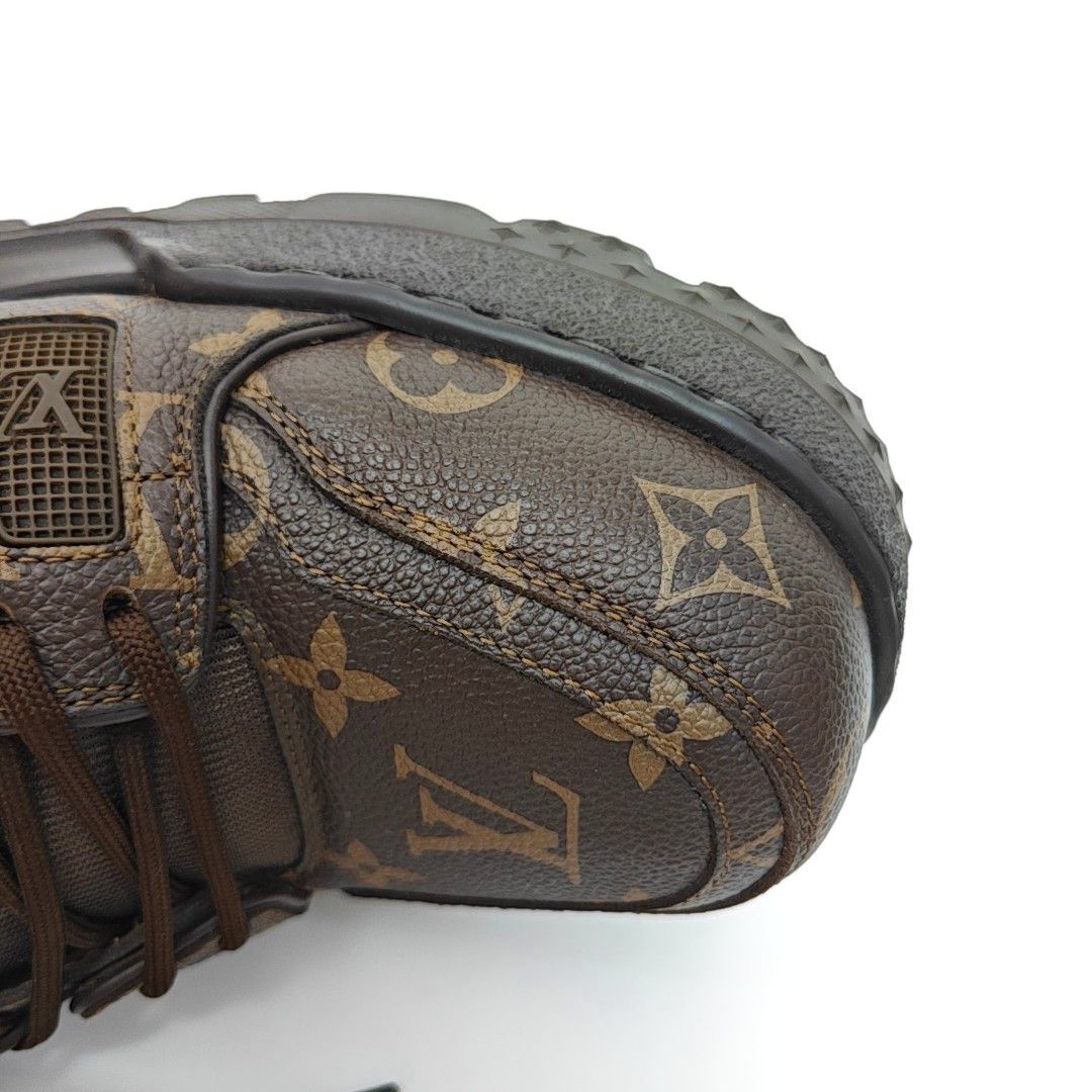 Louis Vuitton Louis Vuitton Monogram Leather Sneakers Size 36.5 Size US 6.5 / IT 36.5 - 7 Thumbnail