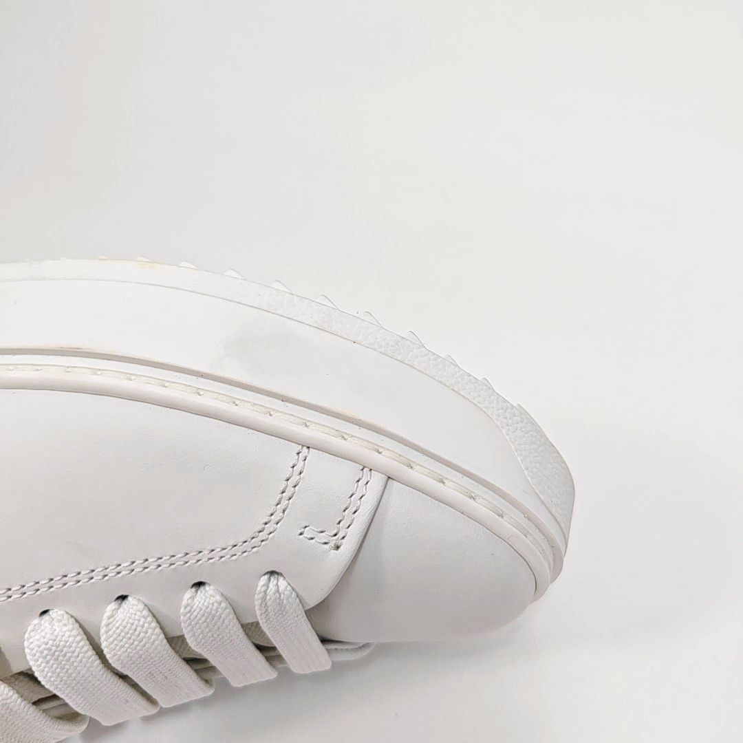 Louis Vuitton Louis Vuitton Crystal LV Low-Top Sneakers Size 34 Size US 4 / IT 34 - 7 Thumbnail