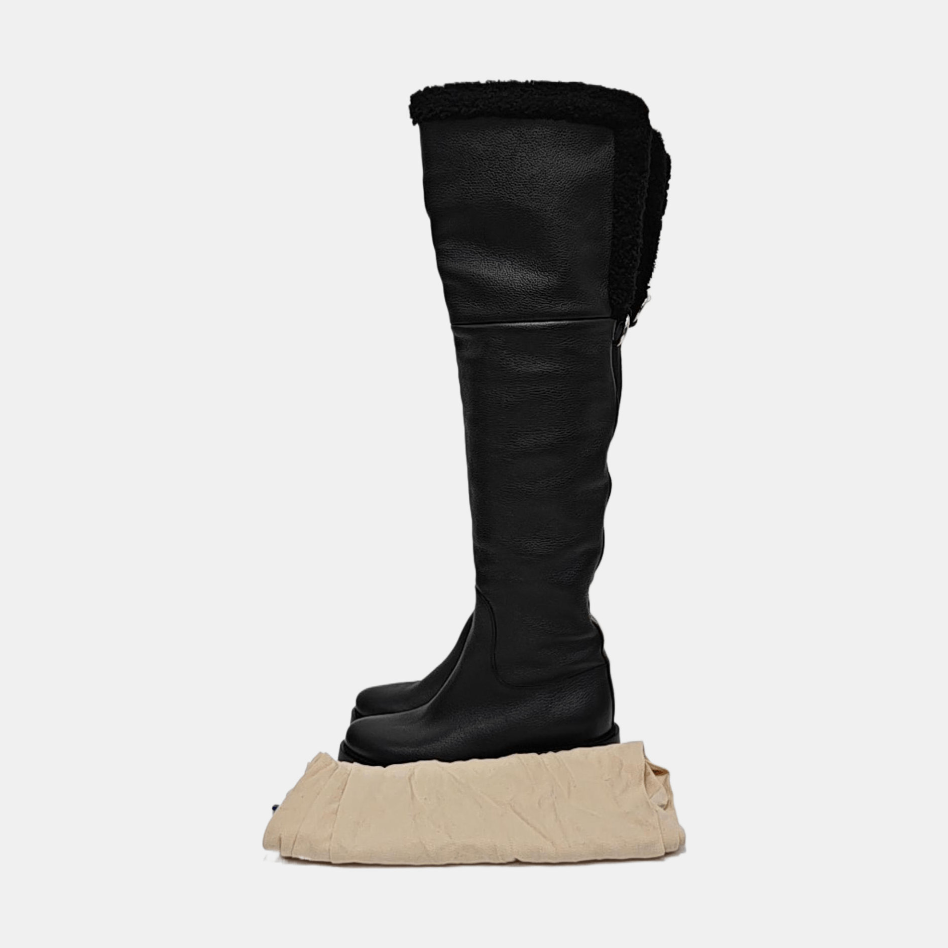 Louis Vuitton Louis Vuitton Monogram Trim Leather Boots Size 37.5 Size US 7.5 / IT 37.5 - 6 Thumbnail